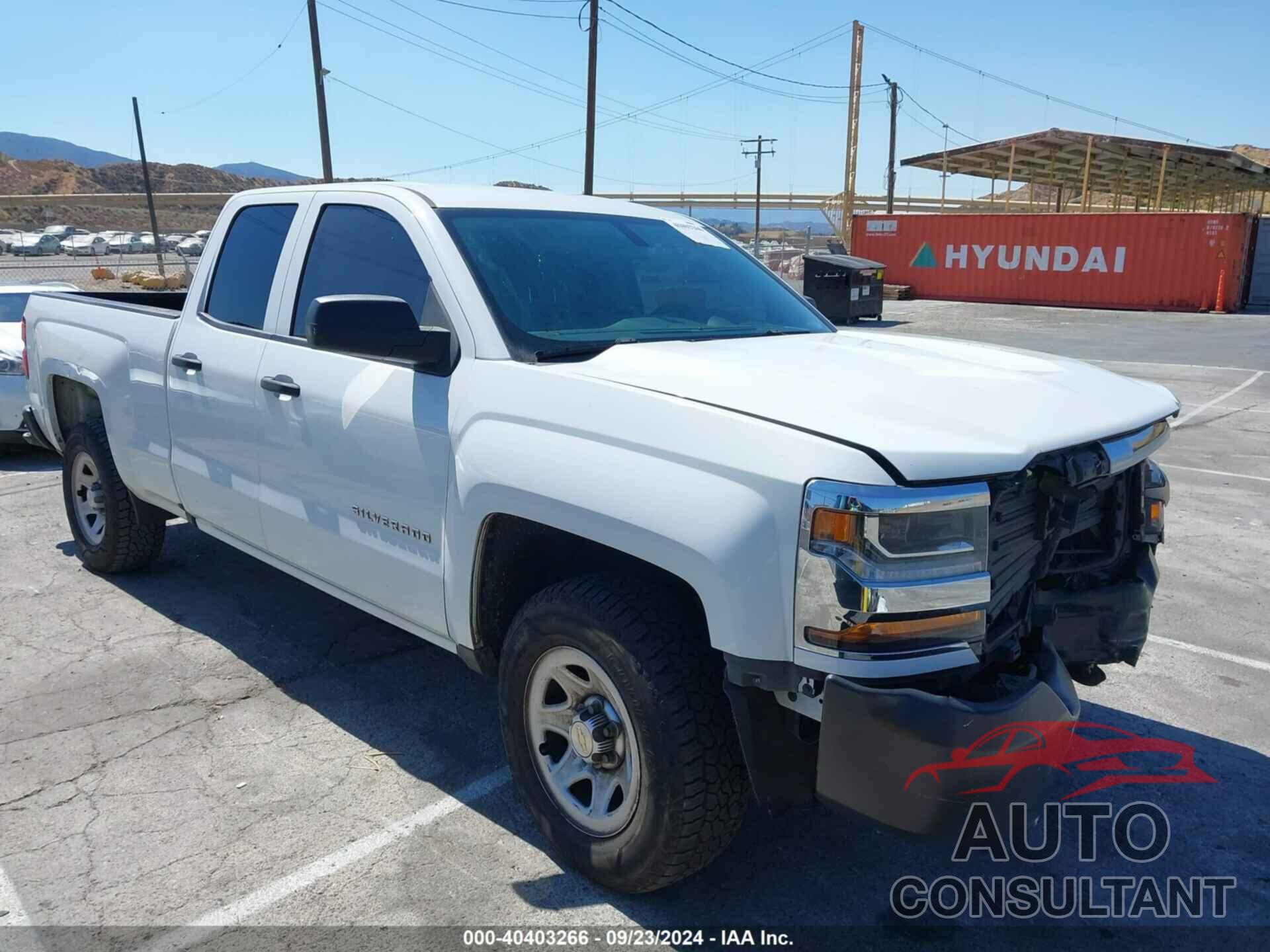 CHEVROLET SILVERADO 1500 2018 - 1GCRCNEC5JZ275889