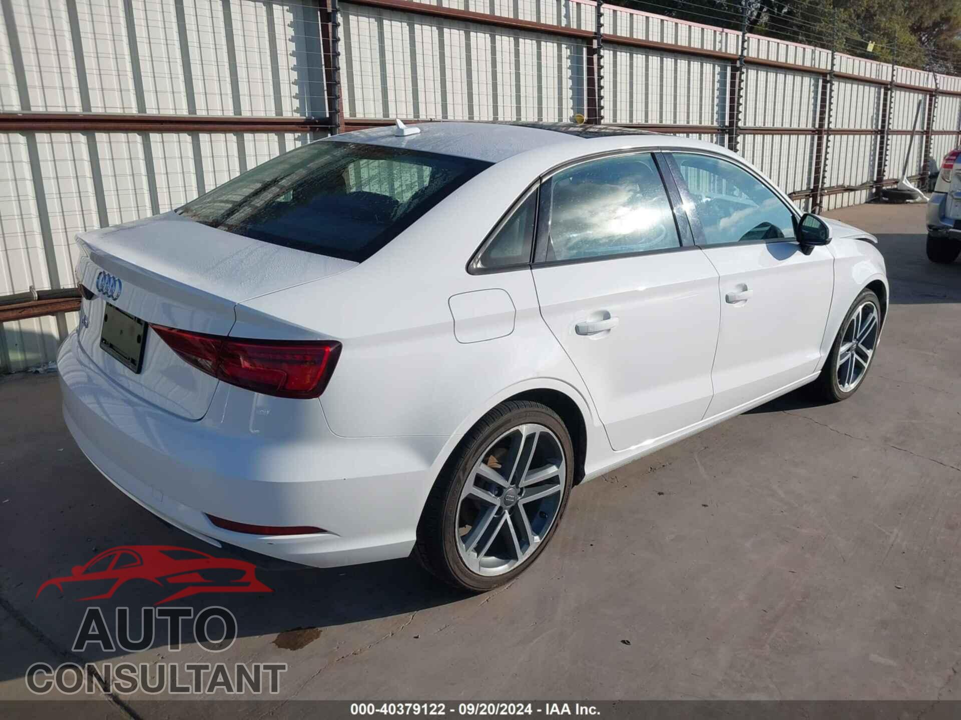 AUDI A3 2017 - WAUAUGFFXH1047276