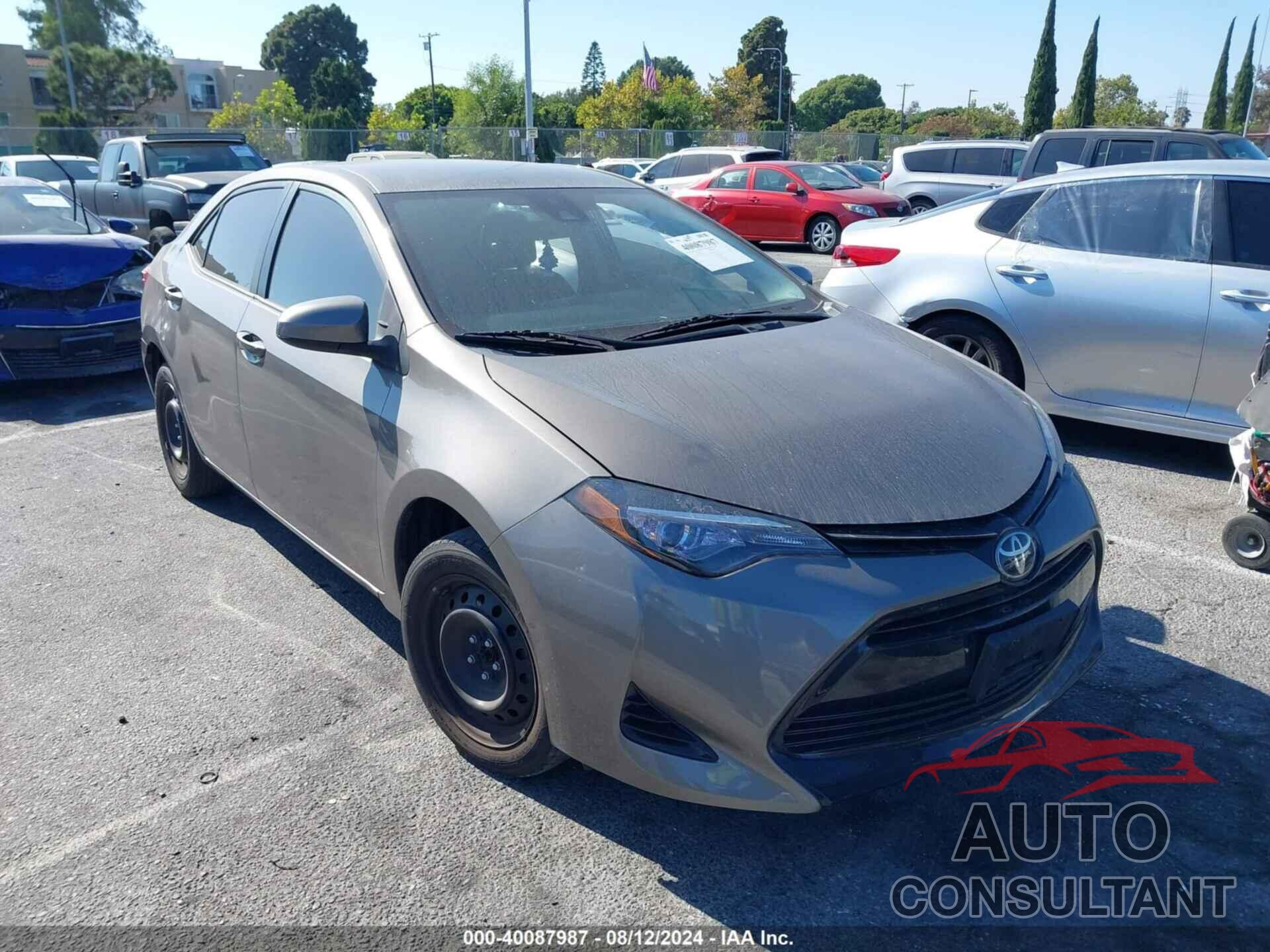 TOYOTA COROLLA 2018 - 5YFBURHEXJP838769