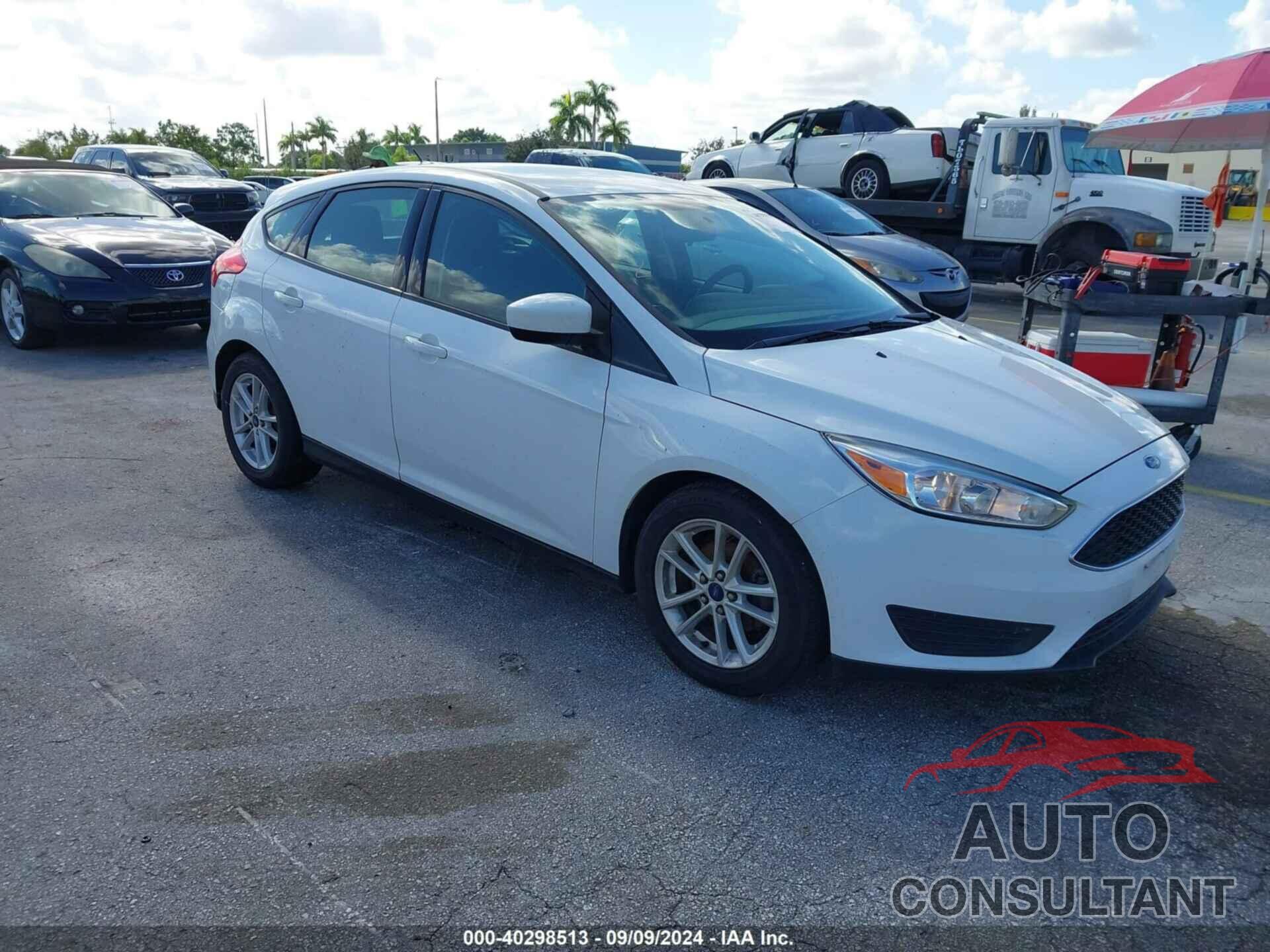 FORD FOCUS 2018 - 1FADP3K25JL297429