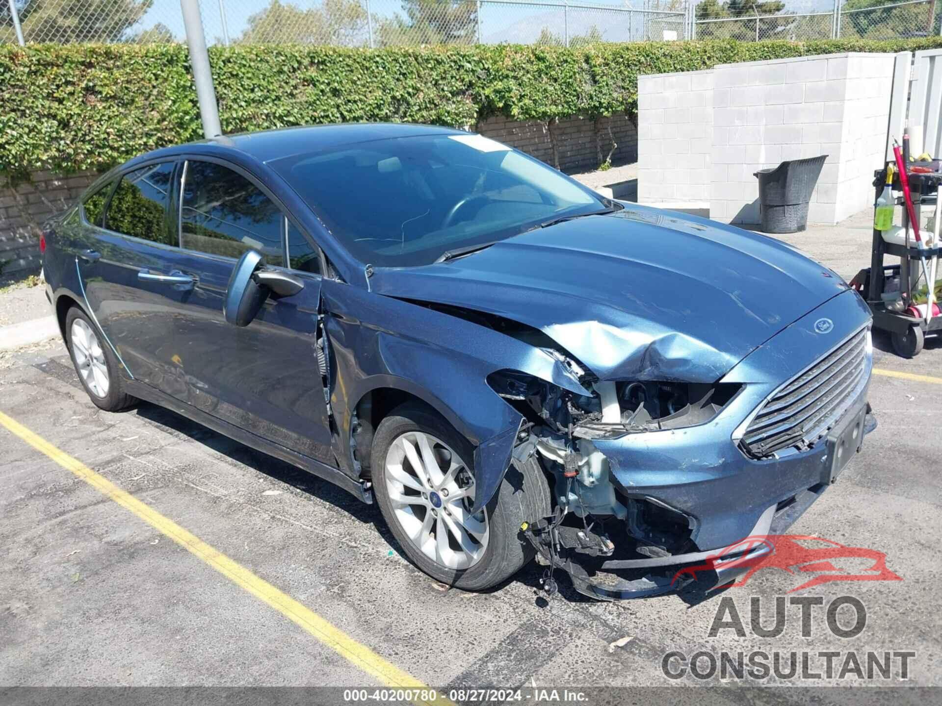 FORD FUSION HYBRID 2019 - 3FA6P0LU7KR100559