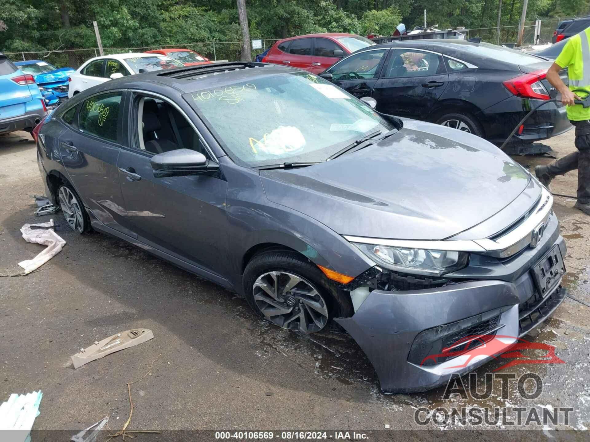 HONDA CIVIC 2018 - 2HGFC2F72JH569447