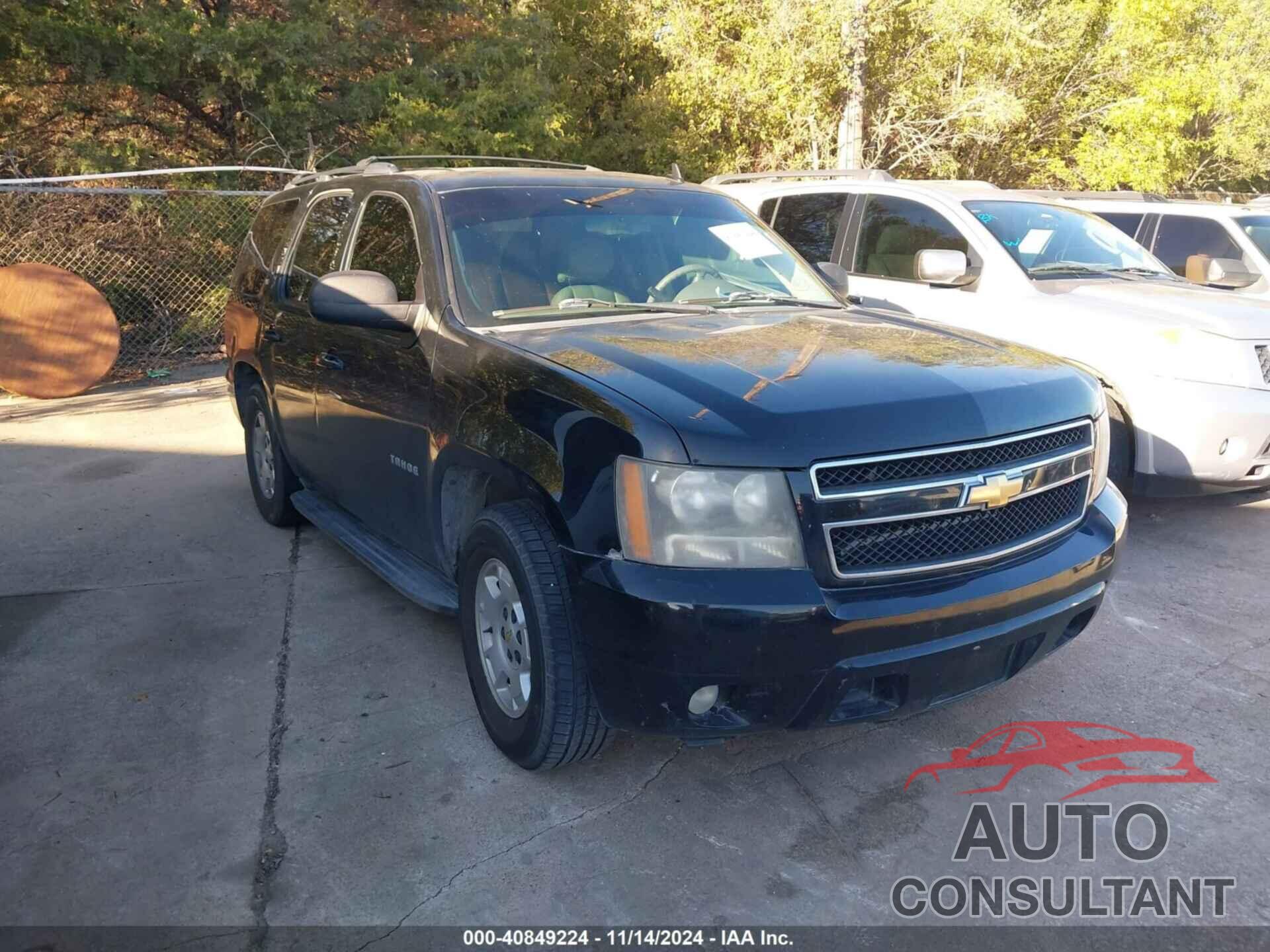 CHEVROLET TAHOE 2011 - 1GNSCBE03BR347901