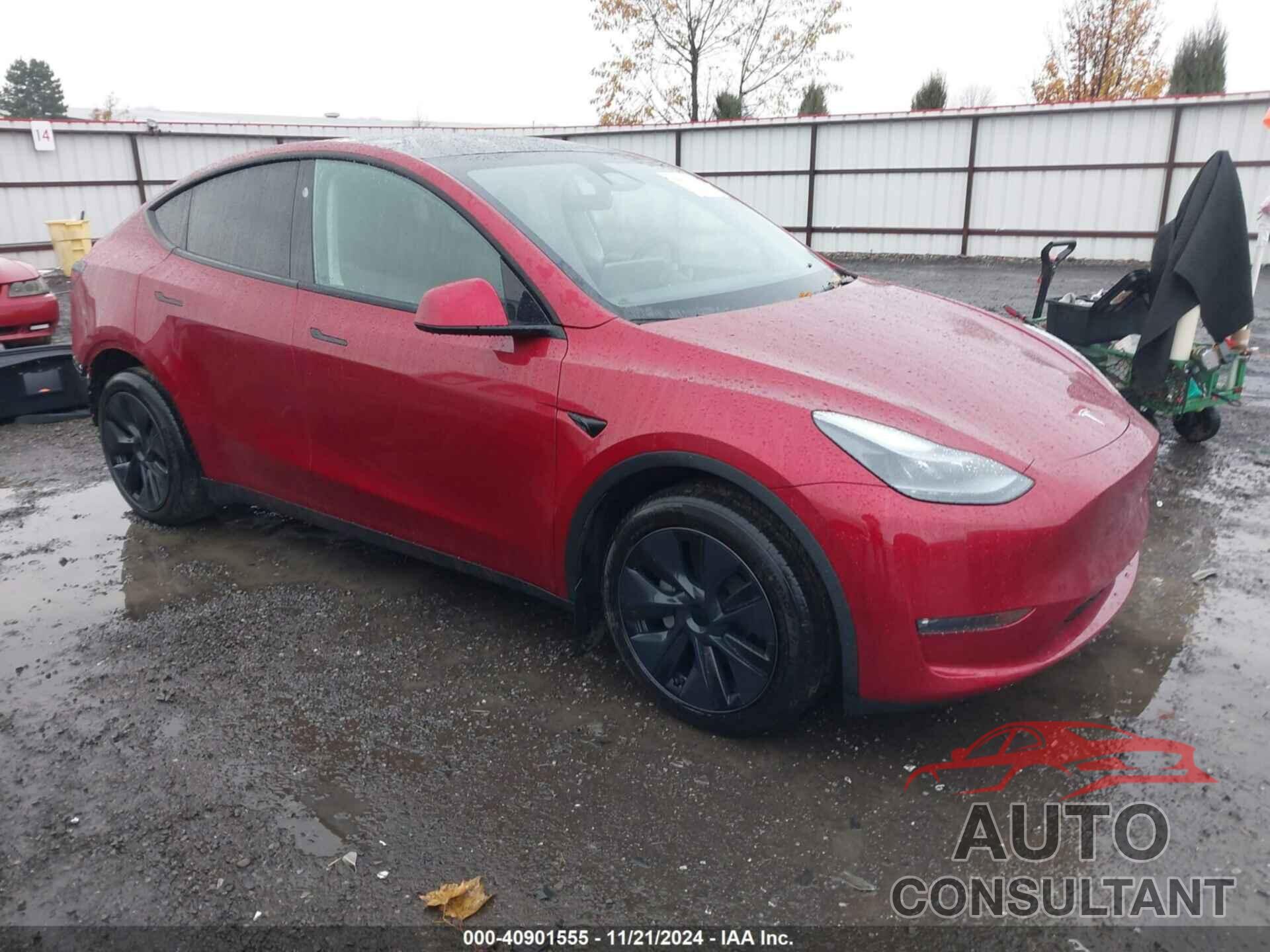 TESLA MODEL Y 2024 - 7SAYGAEE9RF164972