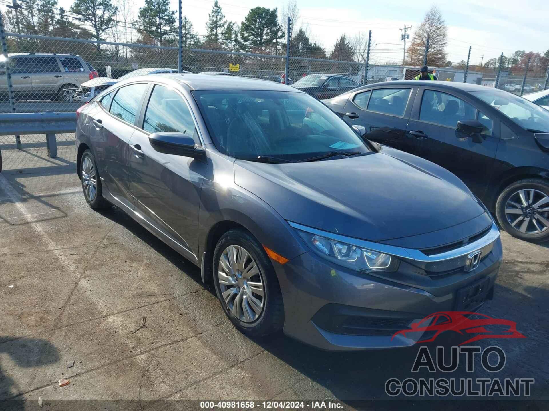 HONDA CIVIC 2018 - 2HGFC2F58JH520509