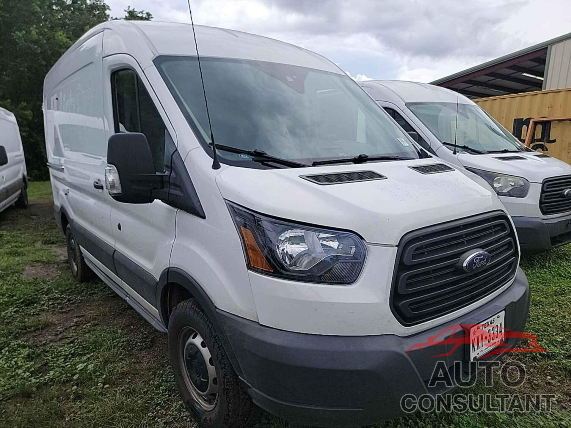 FORD TRANSIT-250 2018 - 1FTYR1CM5JKA69818