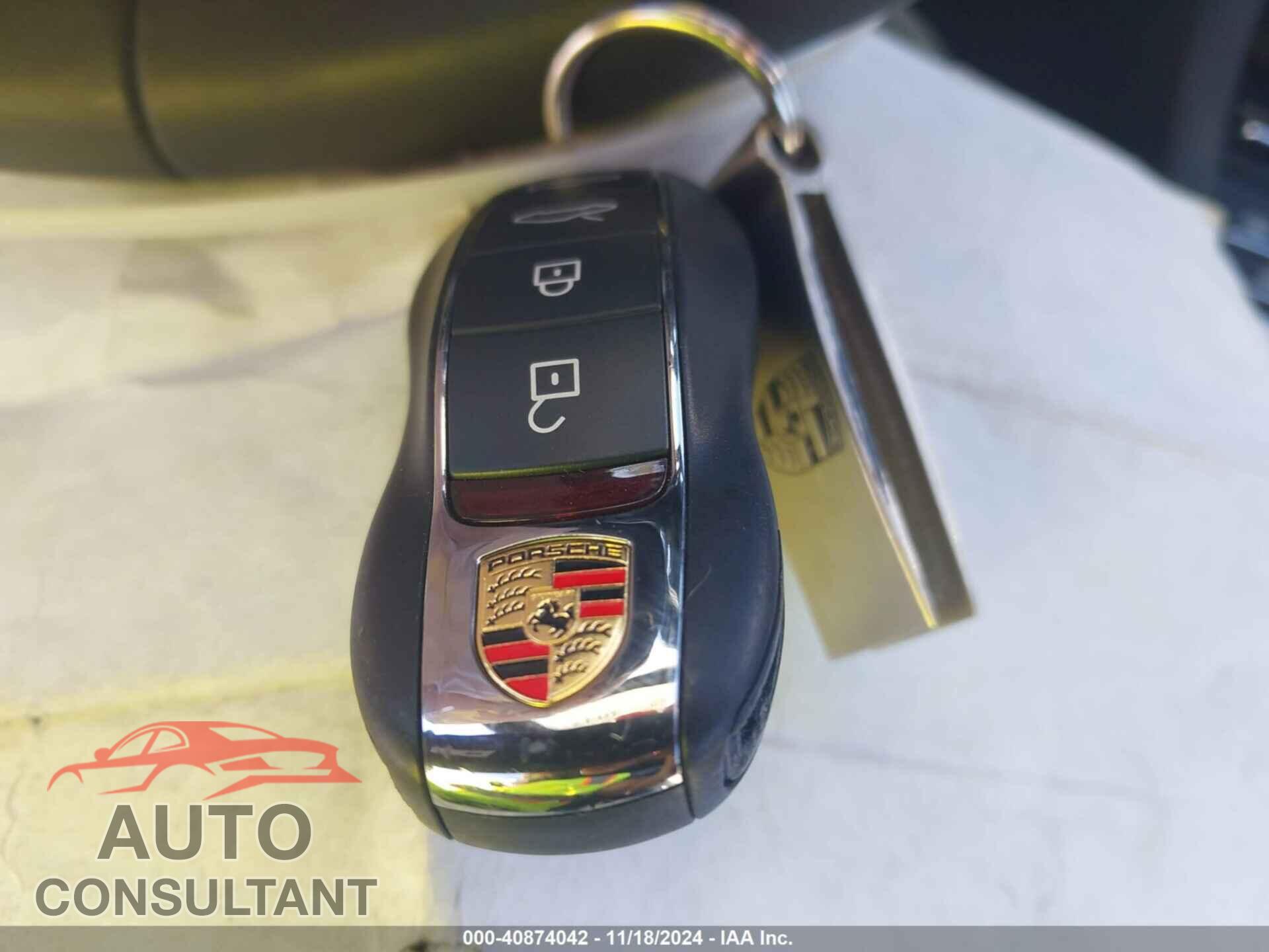 PORSCHE 718 CAYMAN 2024 - WP0AB2A80RK264237