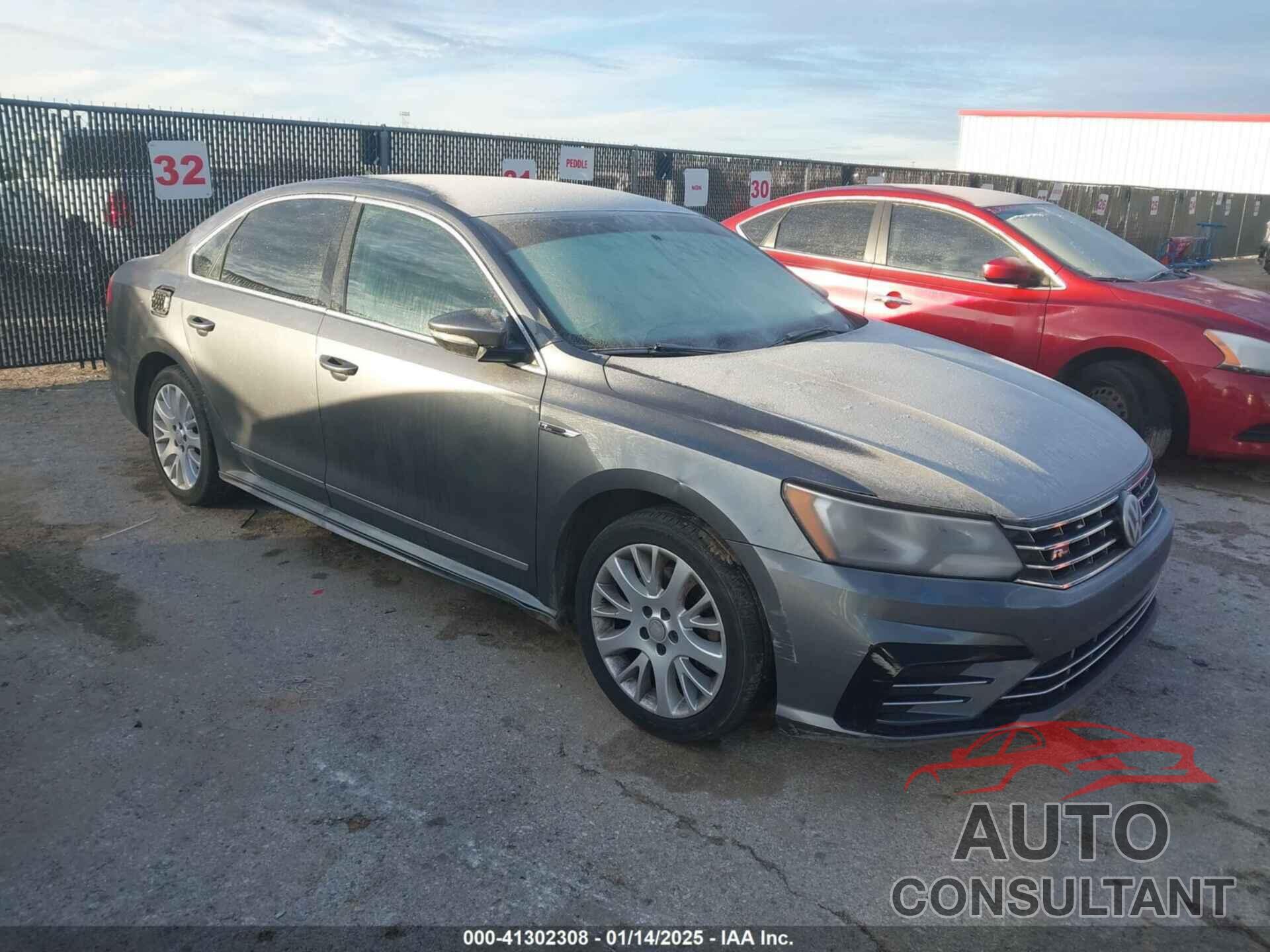 VOLKSWAGEN PASSAT 2017 - 1VWDT7A35HC049387