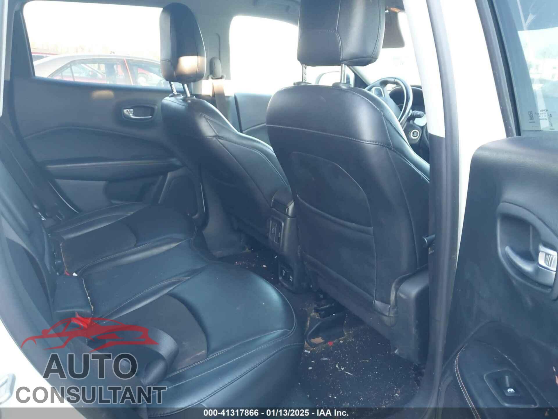 JEEP COMPASS 2019 - 3C4NJDBB4KT714079