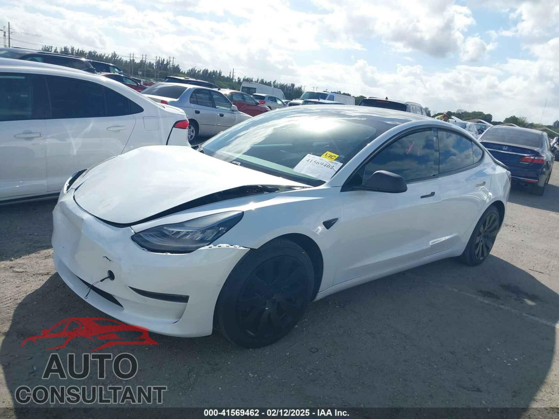 TESLA MODEL 3 2021 - 5YJ3E1EA5MF853684