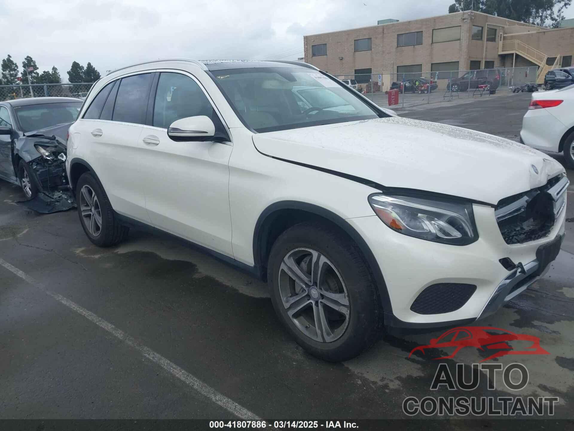 MERCEDES-BENZ GLC 300 2017 - WDC0G4JB0HF132200