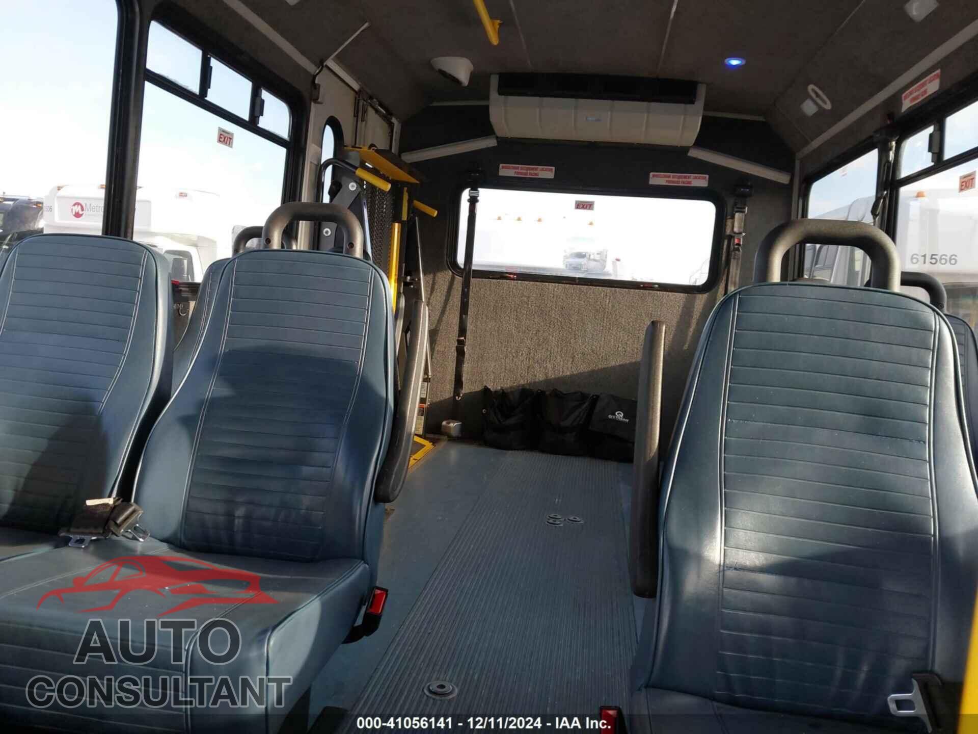 FORD E-450 CUTAWAY 2017 - 1FDFE4FS4HDC36789