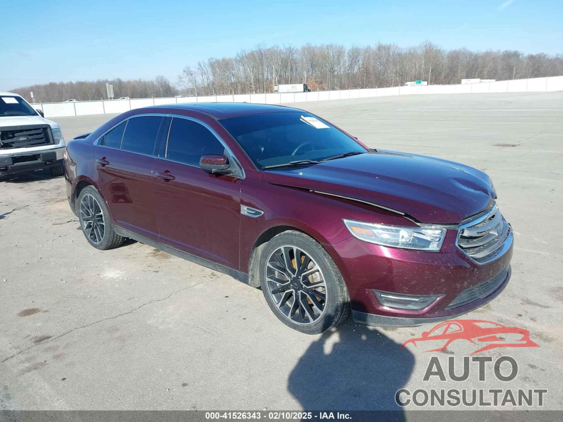 FORD TAURUS 2018 - 1FAHP2E84JG113599