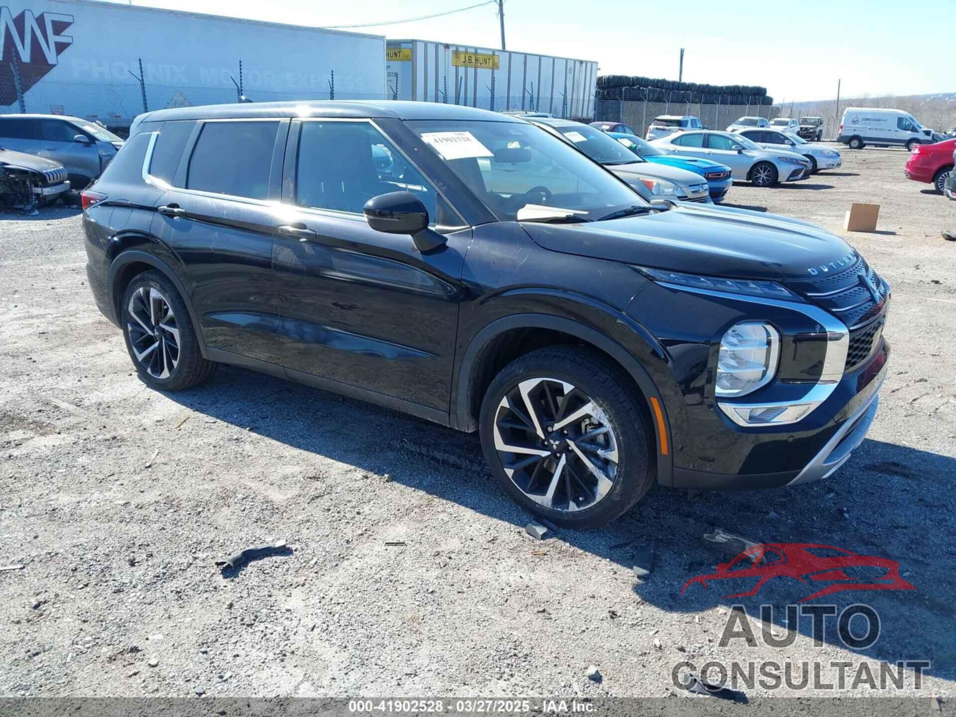 MITSUBISHI OUTLANDER 2022 - JA4J4UA83NZ065488