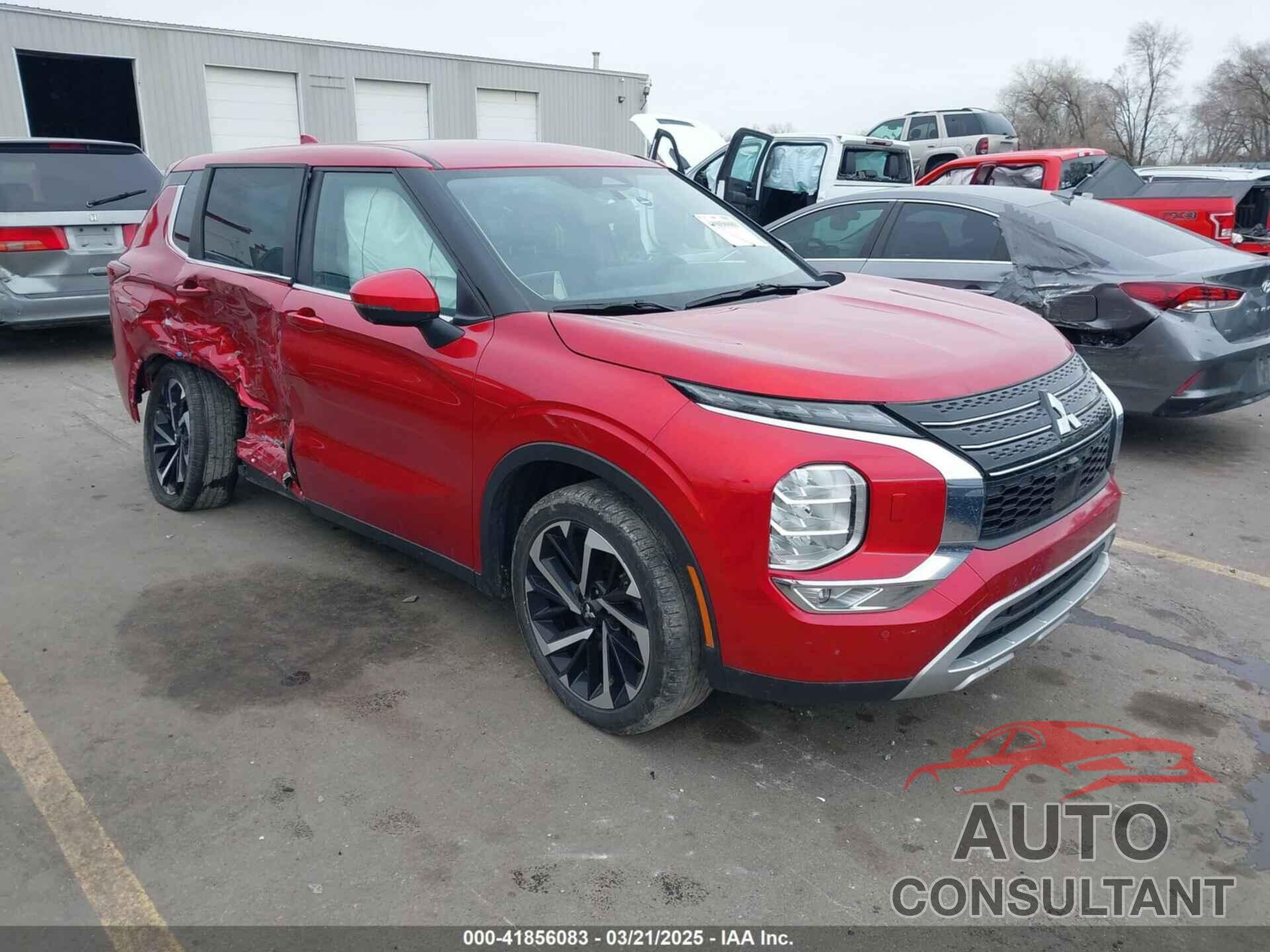 MITSUBISHI OUTLANDER 2023 - JA4J4UA80PZ021404