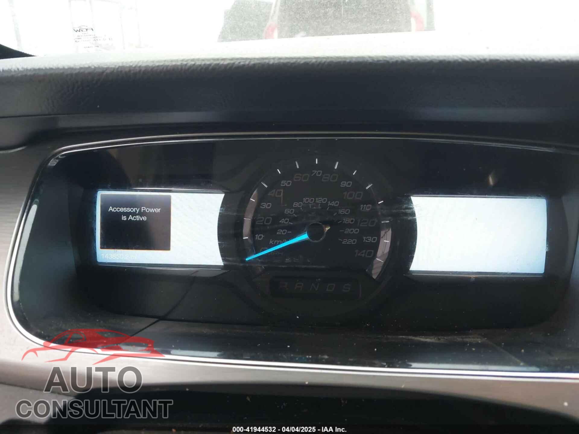 FORD TAURUS 2015 - 1FAHP2E85FG209085