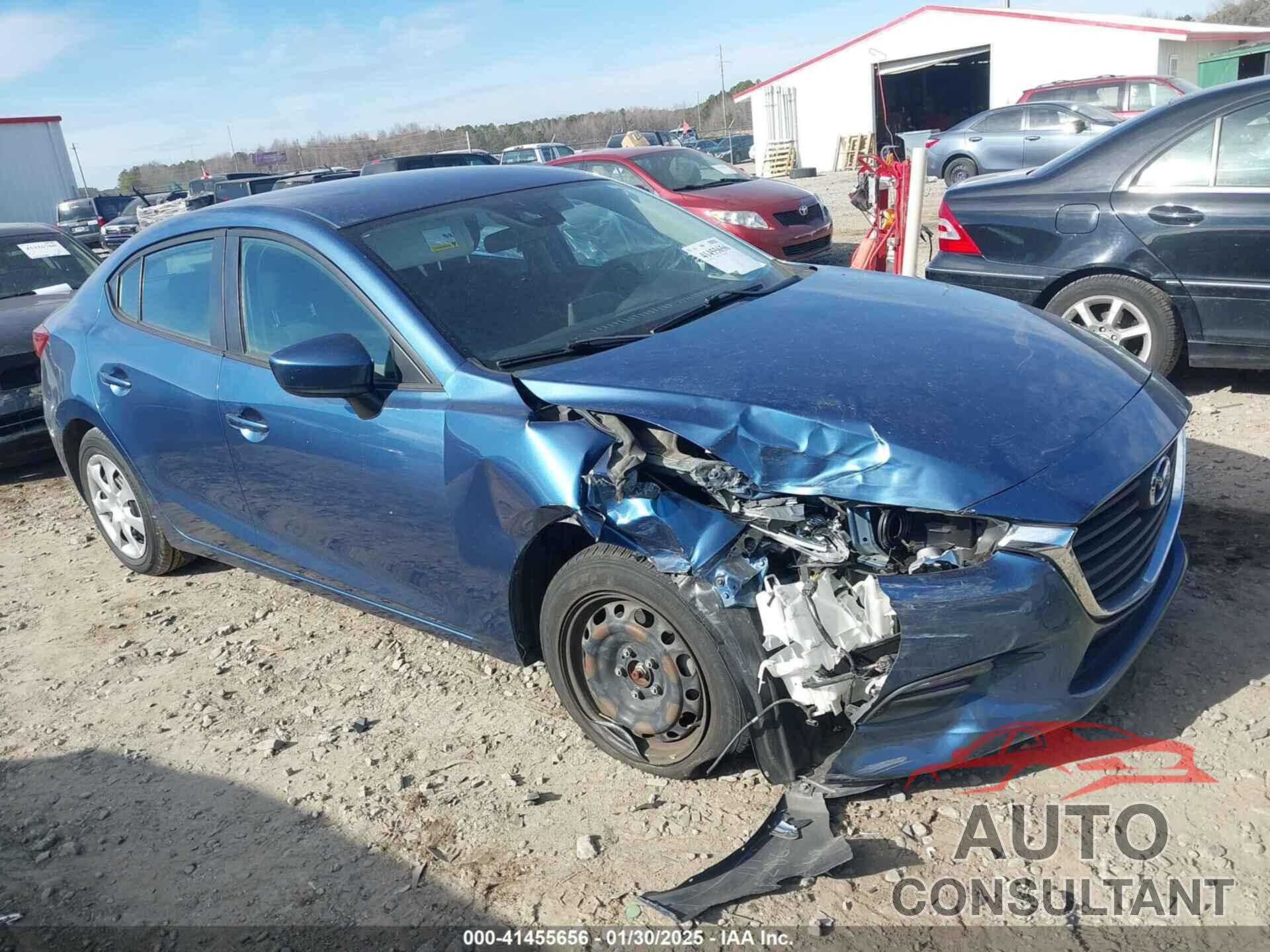 MAZDA MAZDA3 2018 - 3MZBN1U74JM252031