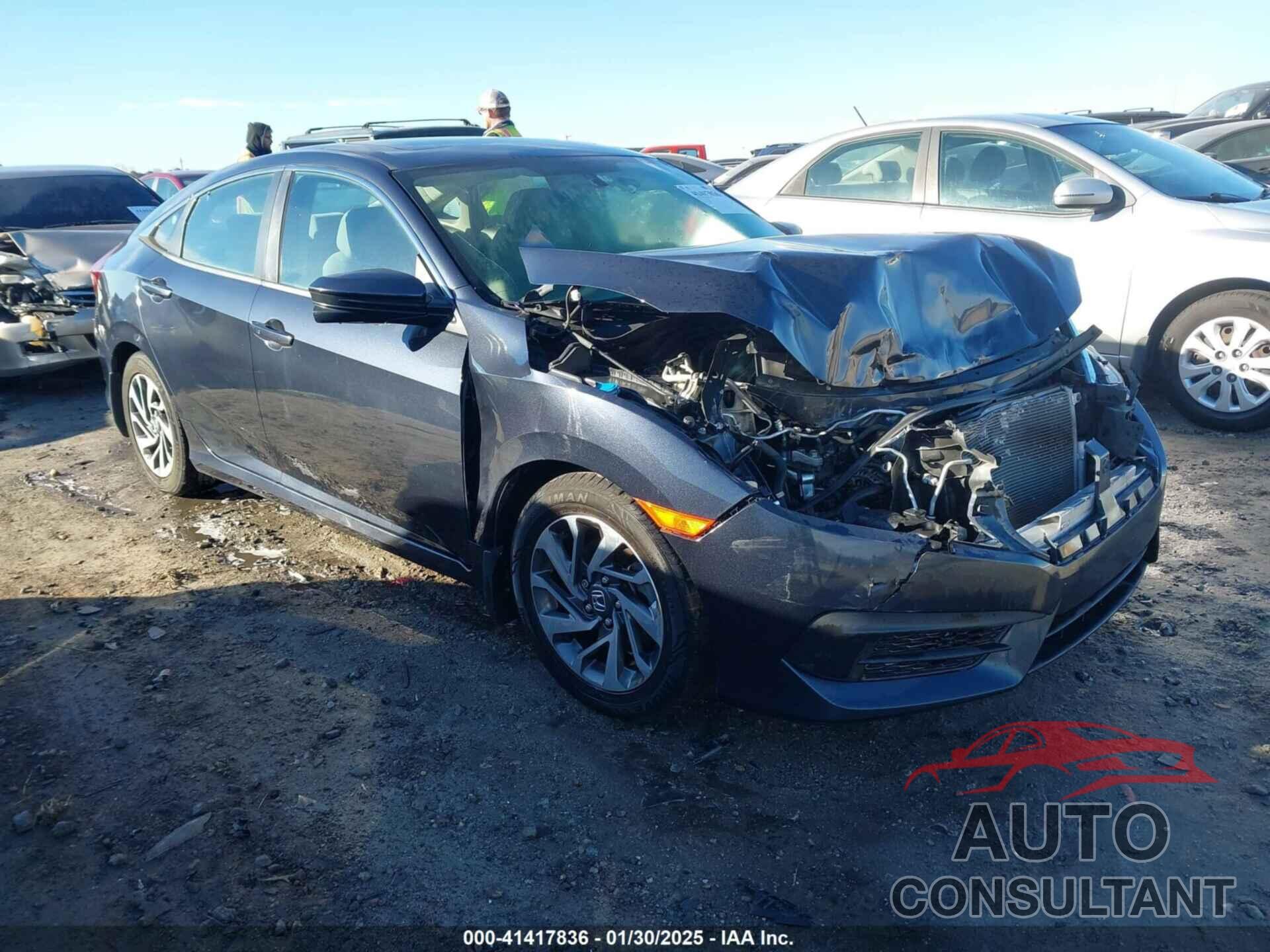 HONDA CIVIC 2018 - 2HGFC2F72JH590248