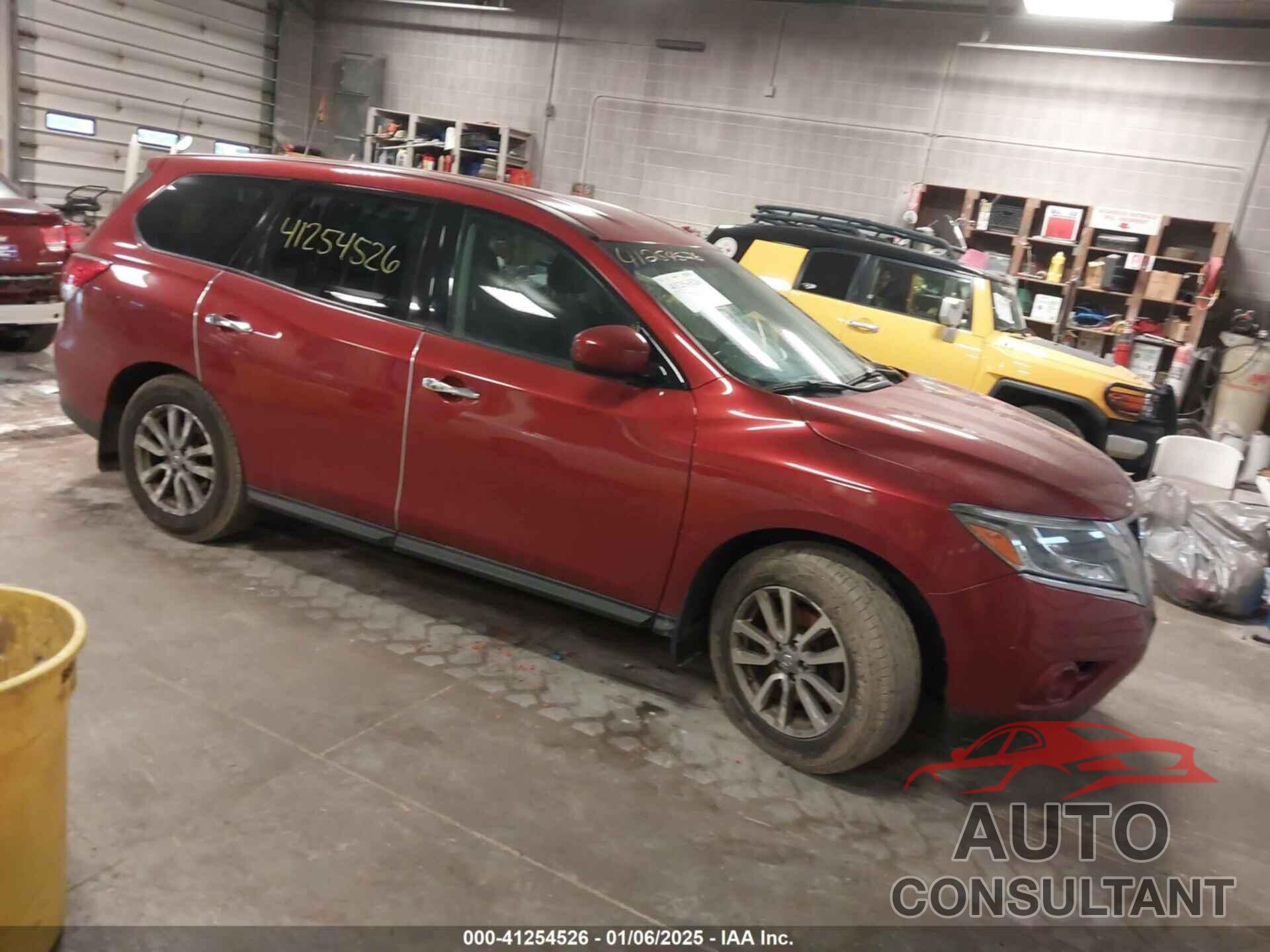 NISSAN PATHFINDER 2015 - 5N1AR2MM6FC601354
