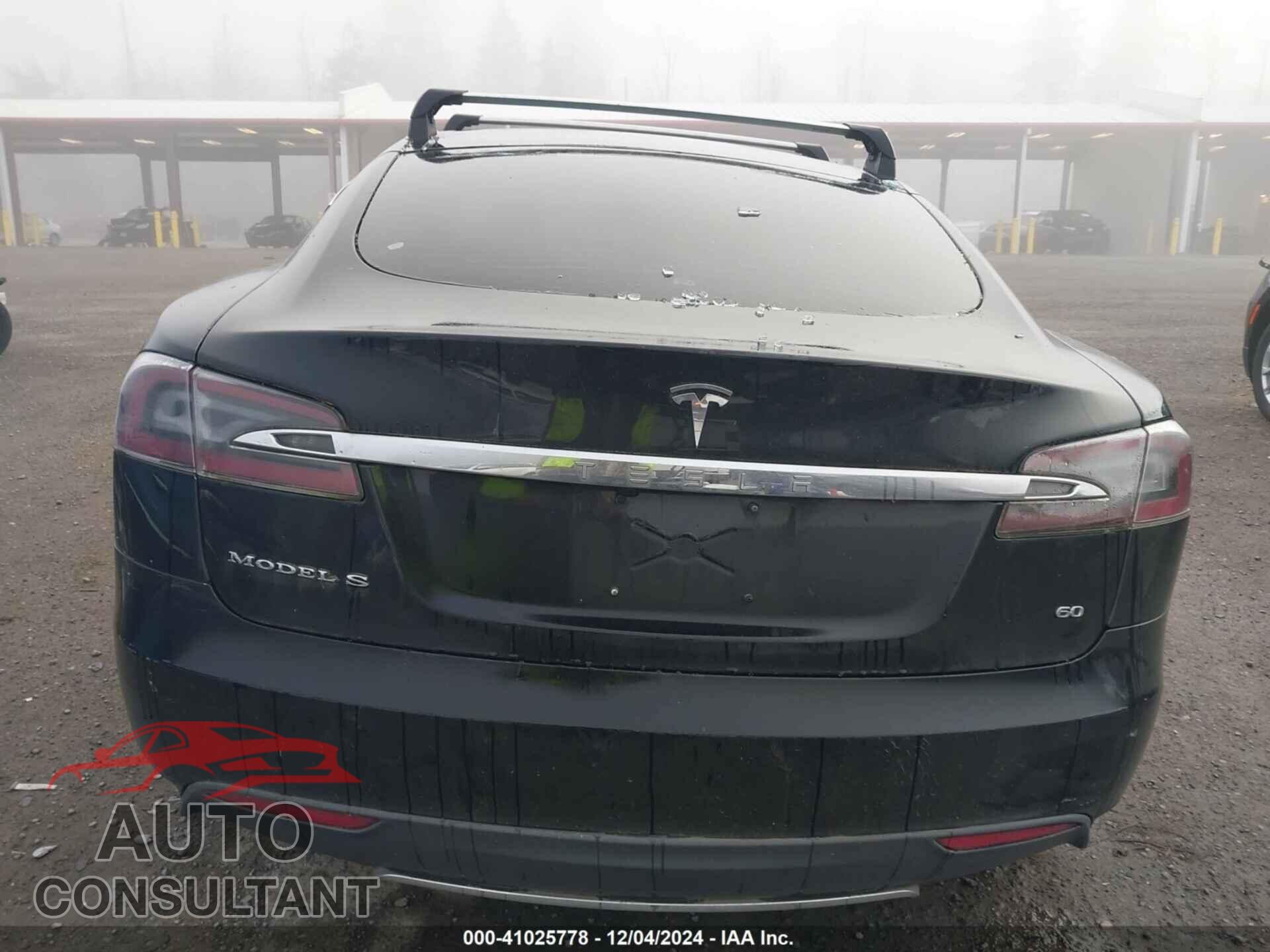 TESLA MODEL S 2013 - 5YJSA1AC8DFP10789