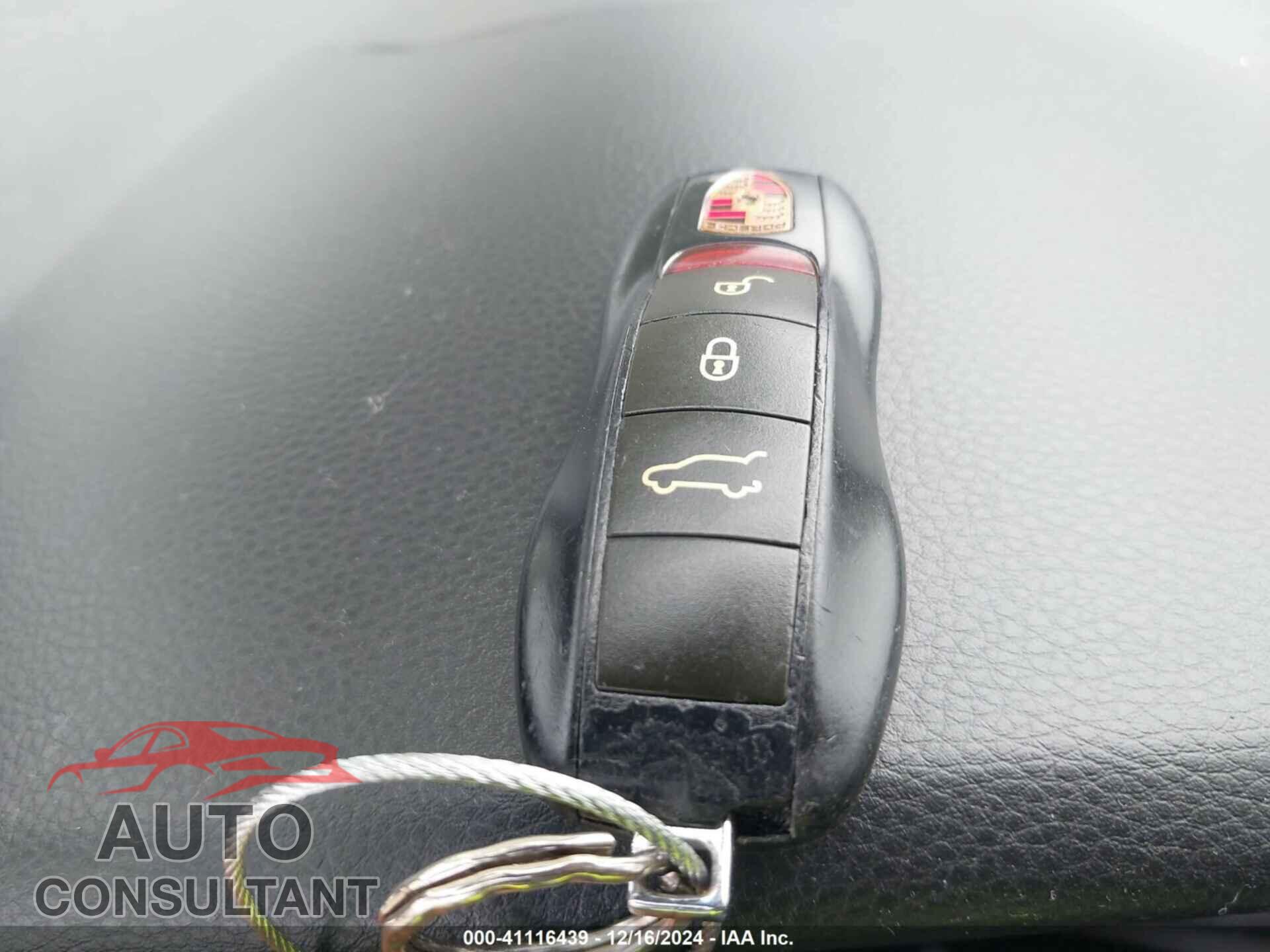 PORSCHE CAYENNE 2012 - WP1AA2A25CLA11980