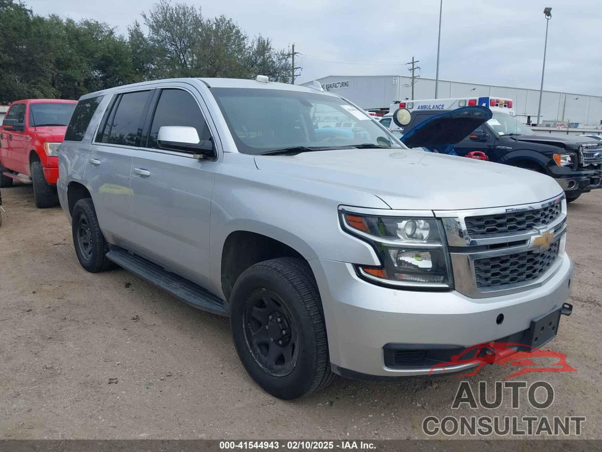 CHEVROLET TAHOE 2019 - 1GNLCDEC7KR244605