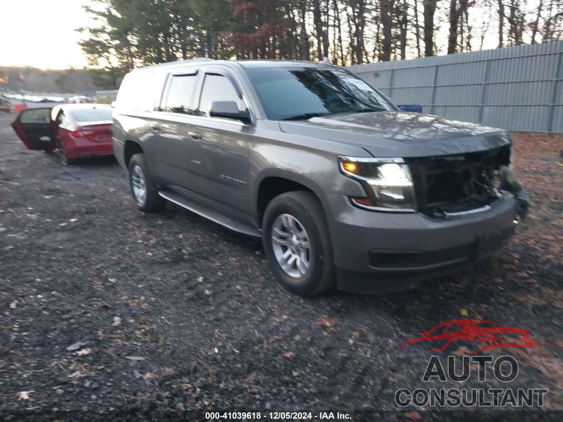 CHEVROLET SUBURBAN 2017 - 1GNSCGKC0HR328355