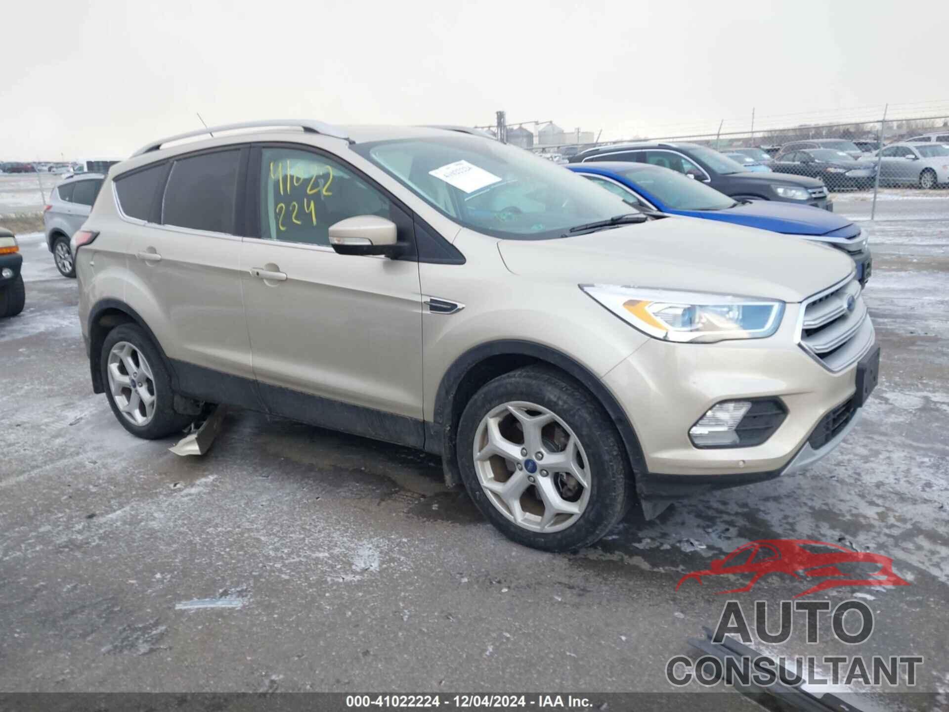 FORD ESCAPE 2018 - 1FMCU9J94JUD21581