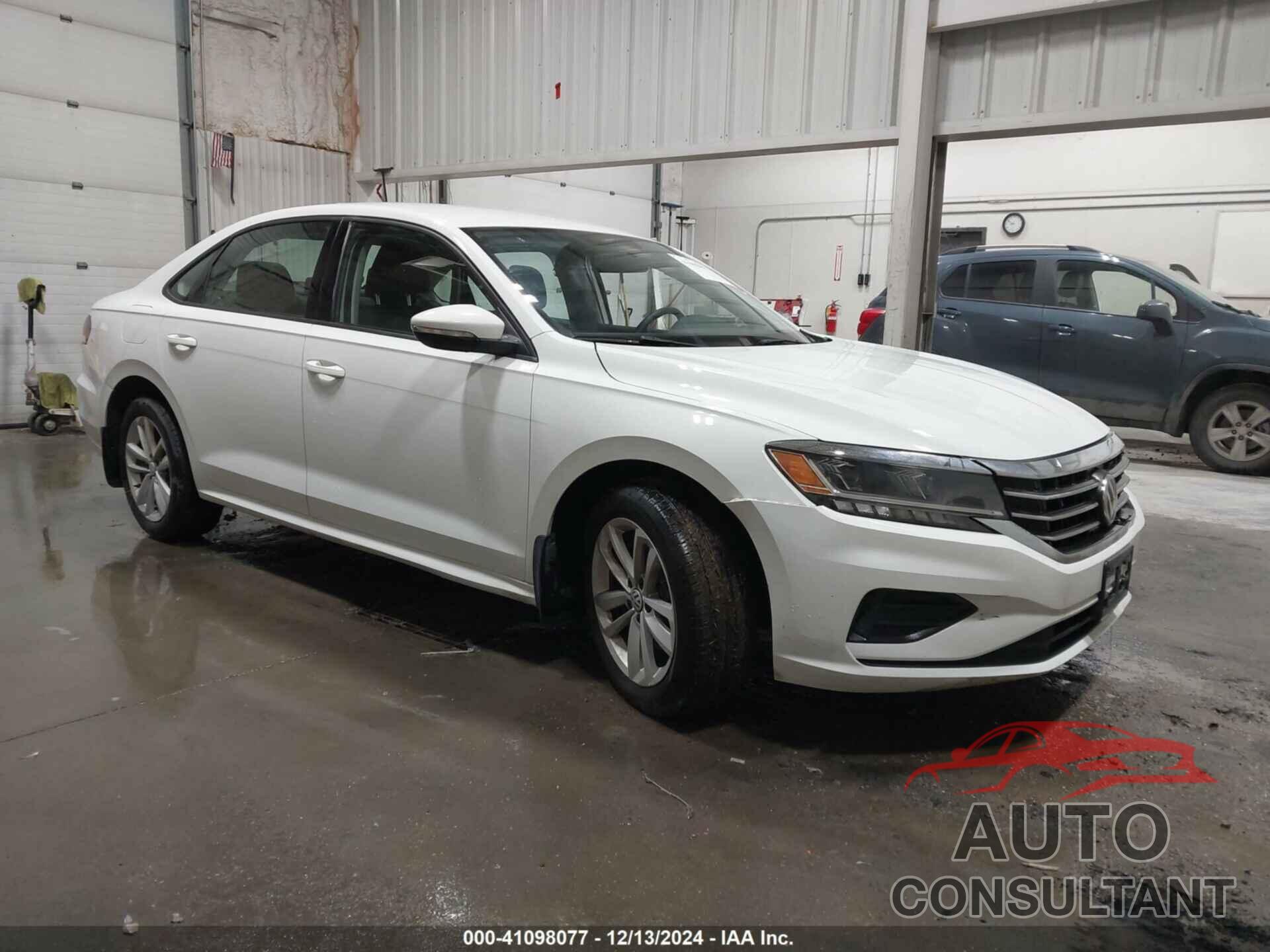 VOLKSWAGEN PASSAT 2020 - 1VWAA7A31LC023337