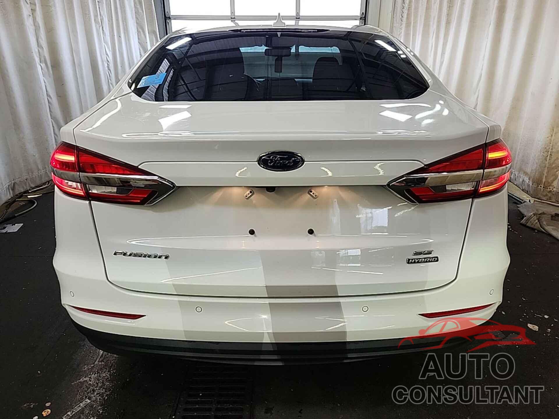 FORD FUSION 2020 - 3FA6P0LU8LR177054