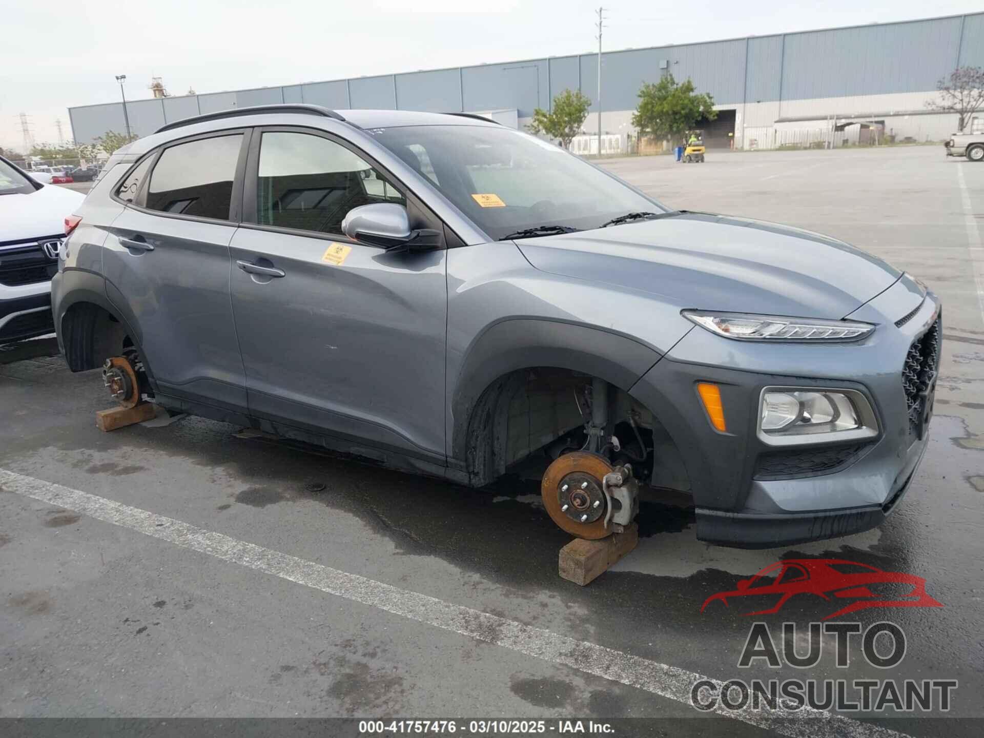 HYUNDAI KONA 2018 - KM8K22AA7JU133589
