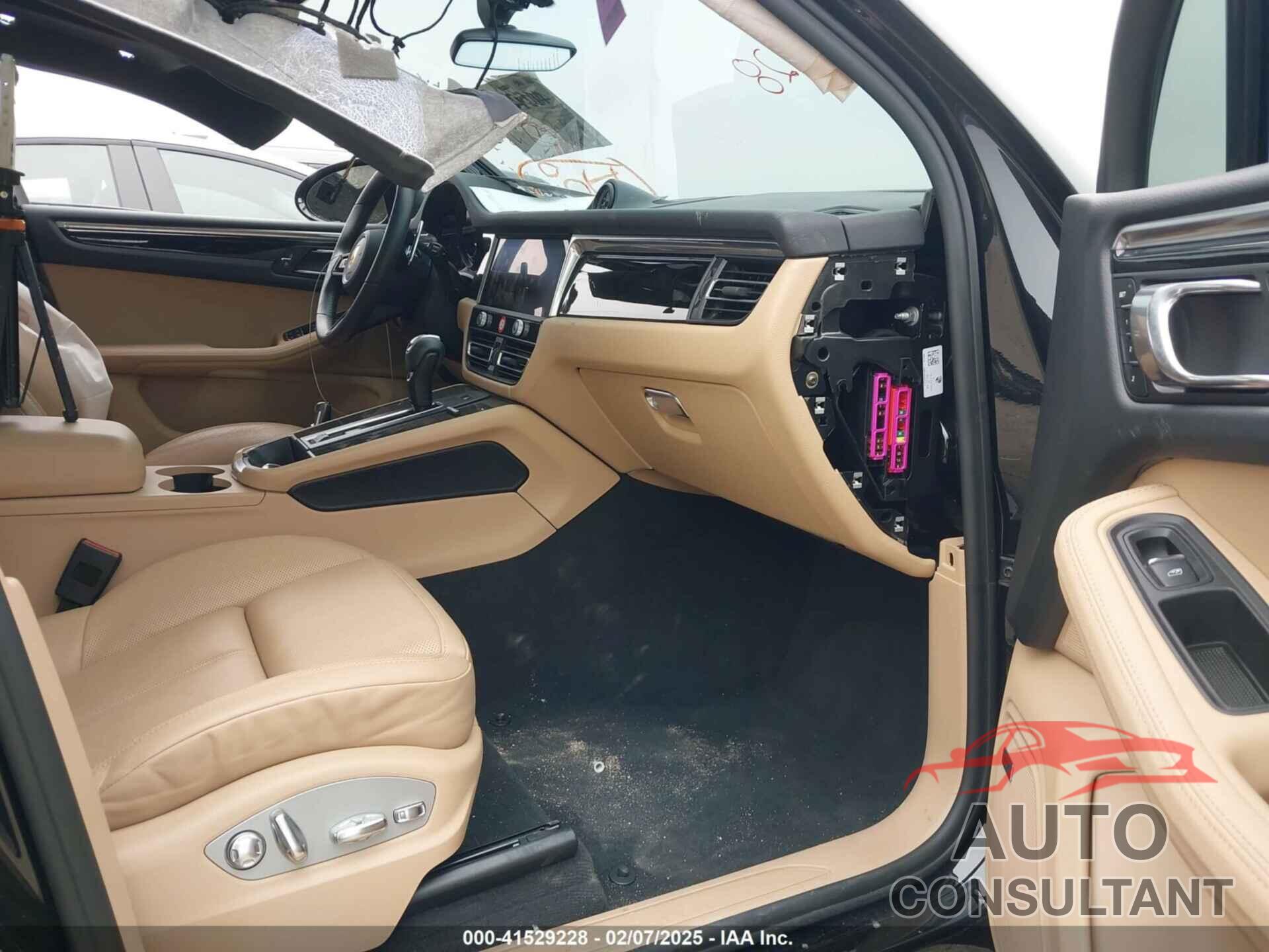 PORSCHE MACAN 2022 - WP1AA2A52NLB06879