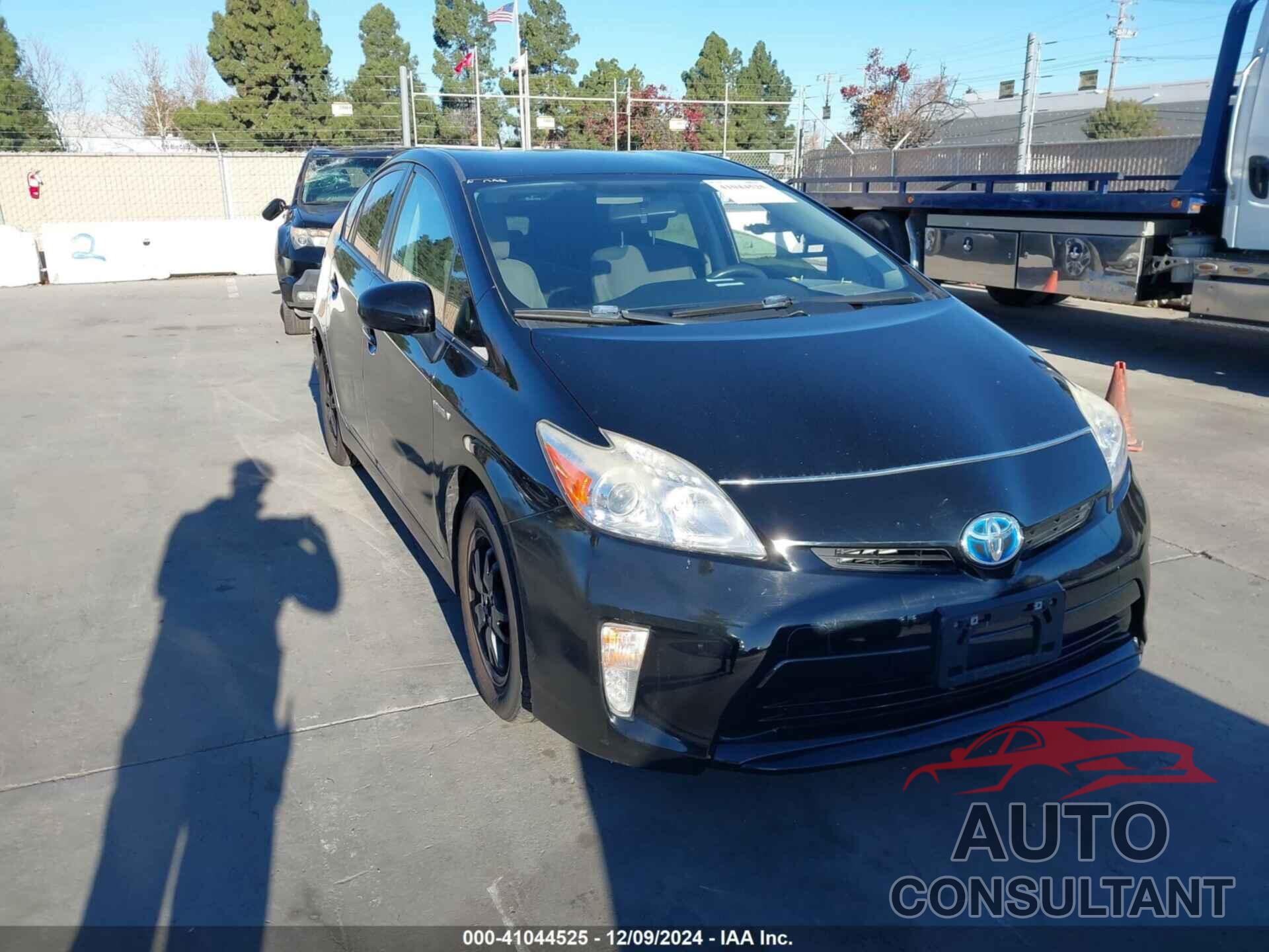 TOYOTA PRIUS 2015 - JTDKN3DU9F0470139