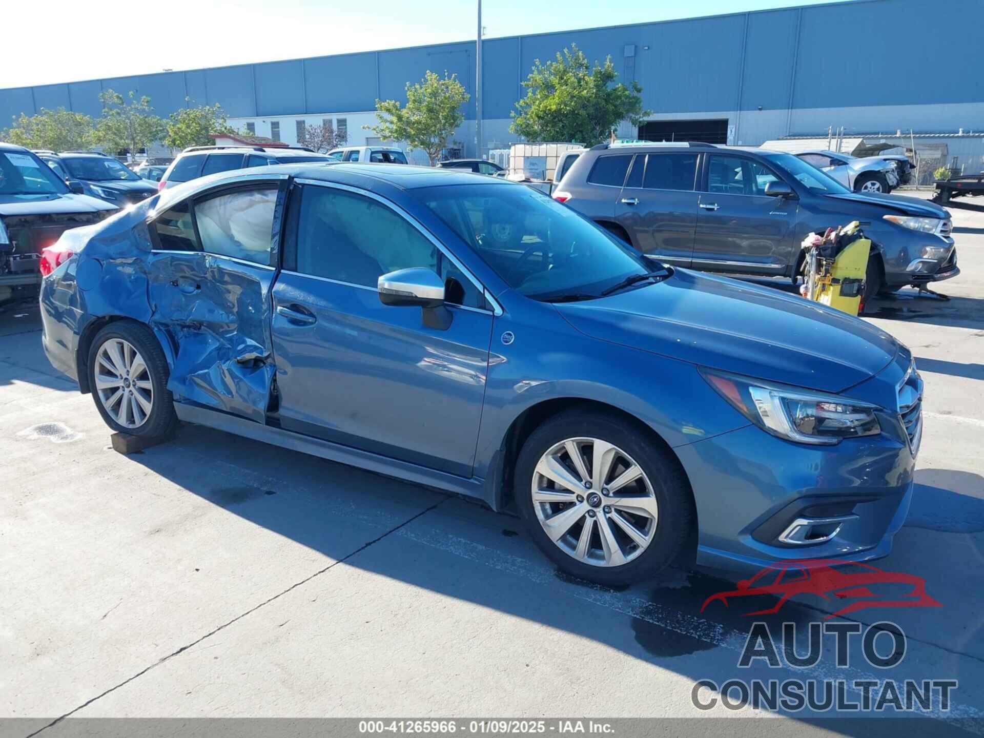 SUBARU LEGACY 2018 - 4S3BNEN64J3025519