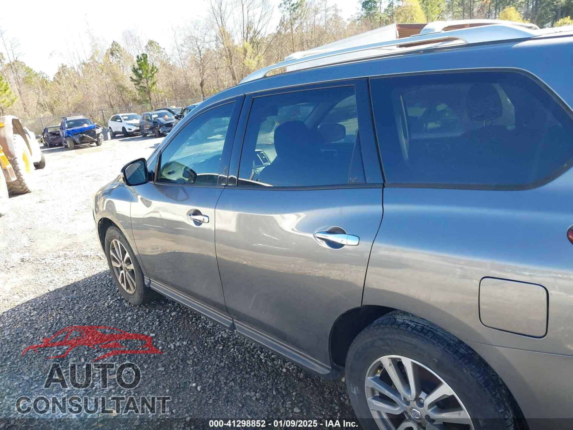 NISSAN PATHFINDER 2015 - 5N1AR2MN8FC645672