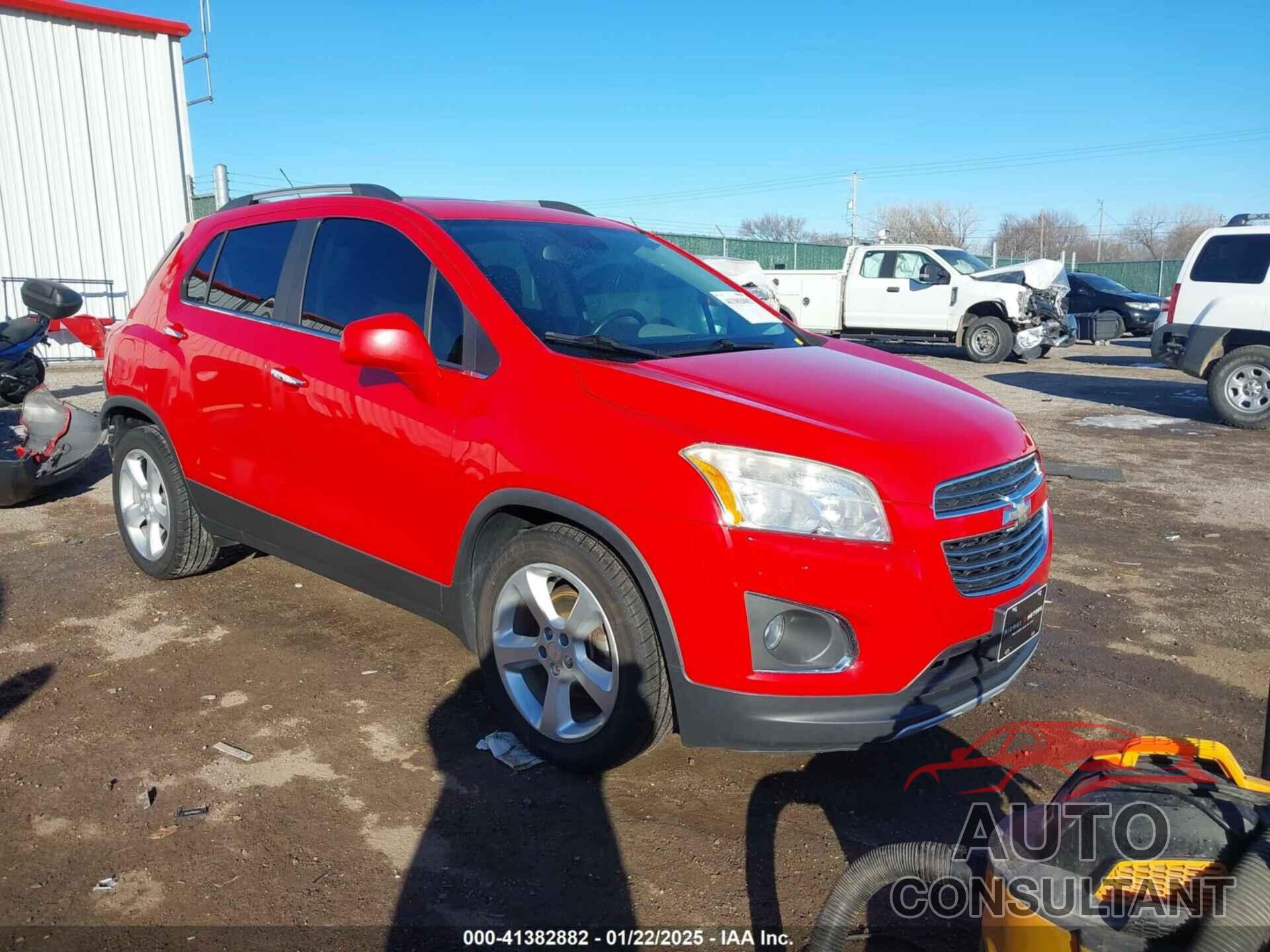 CHEVROLET TRAX 2015 - 3GNCJNSB6FL231378