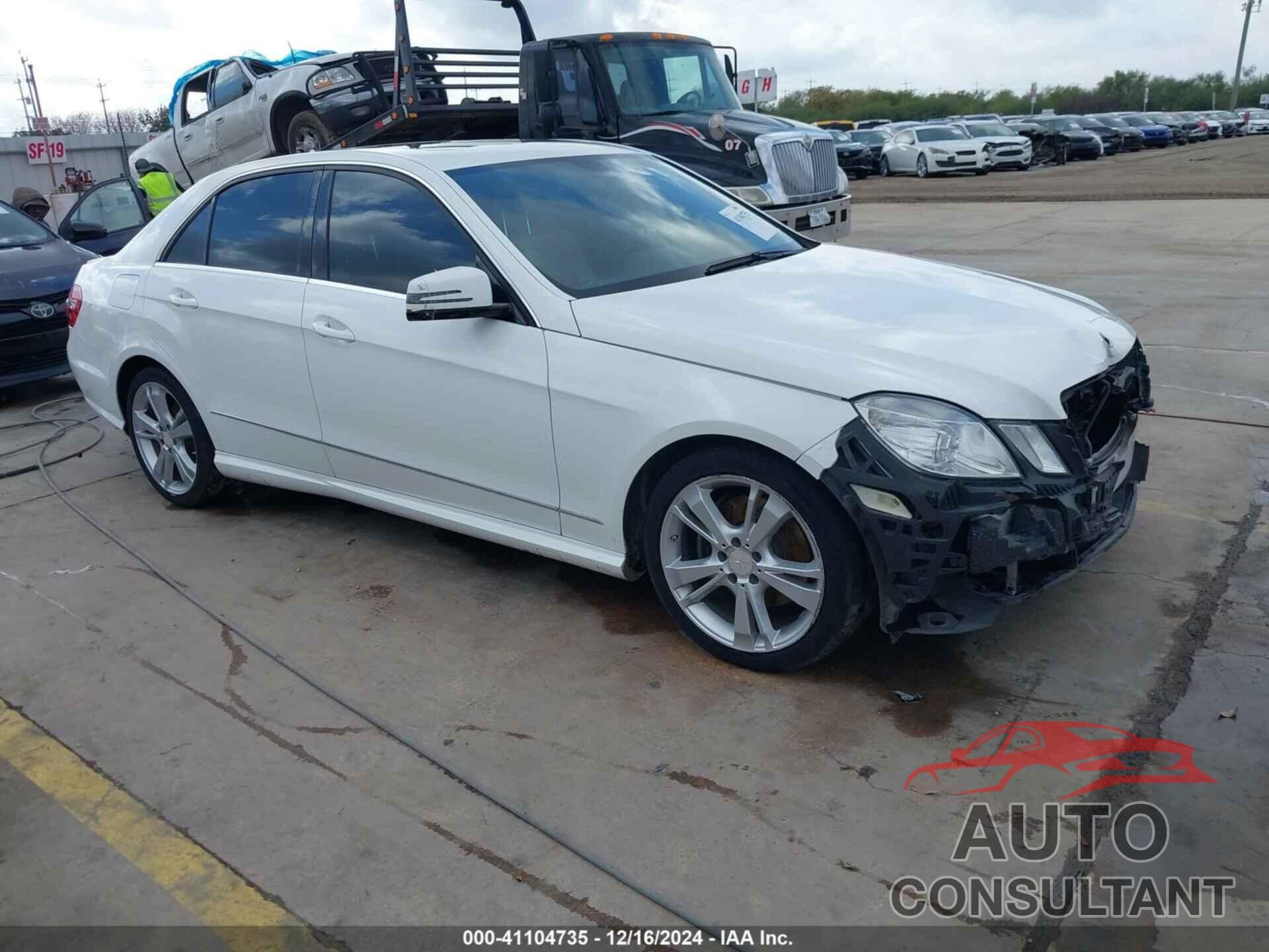 MERCEDES-BENZ E 350 2013 - WDDHF5KB2DA703215