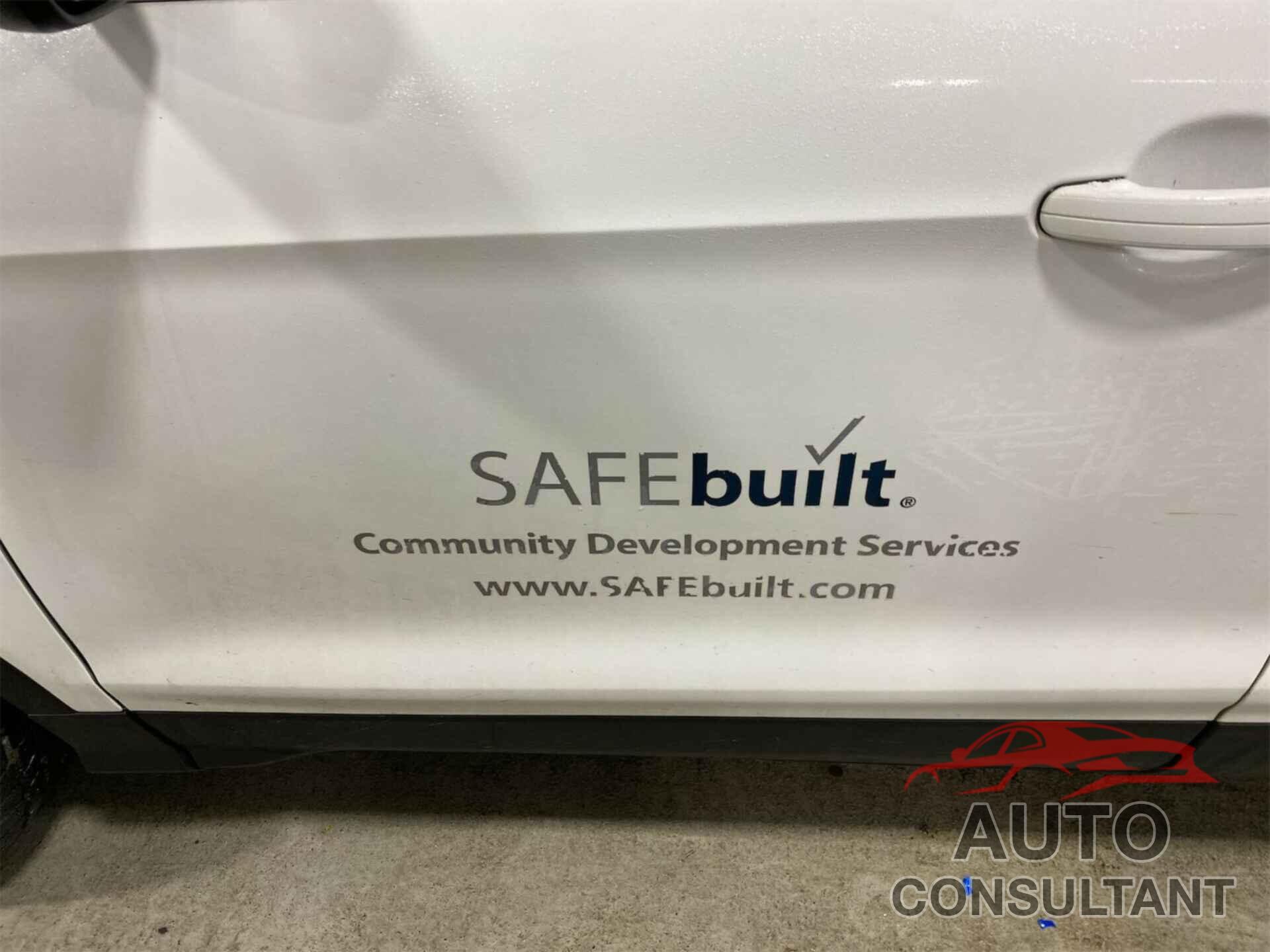 FORD ESCAPE 2018 - 1FMCU9GD4JUD26811