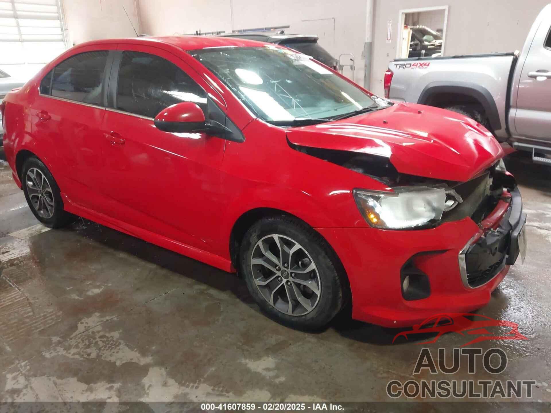 CHEVROLET SONIC 2019 - 1G1JD5SB2K4109570