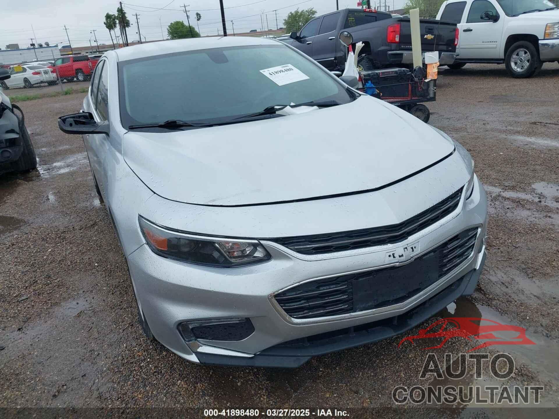 CHEVROLET MALIBU 2017 - 1G1ZB5ST4HF199982