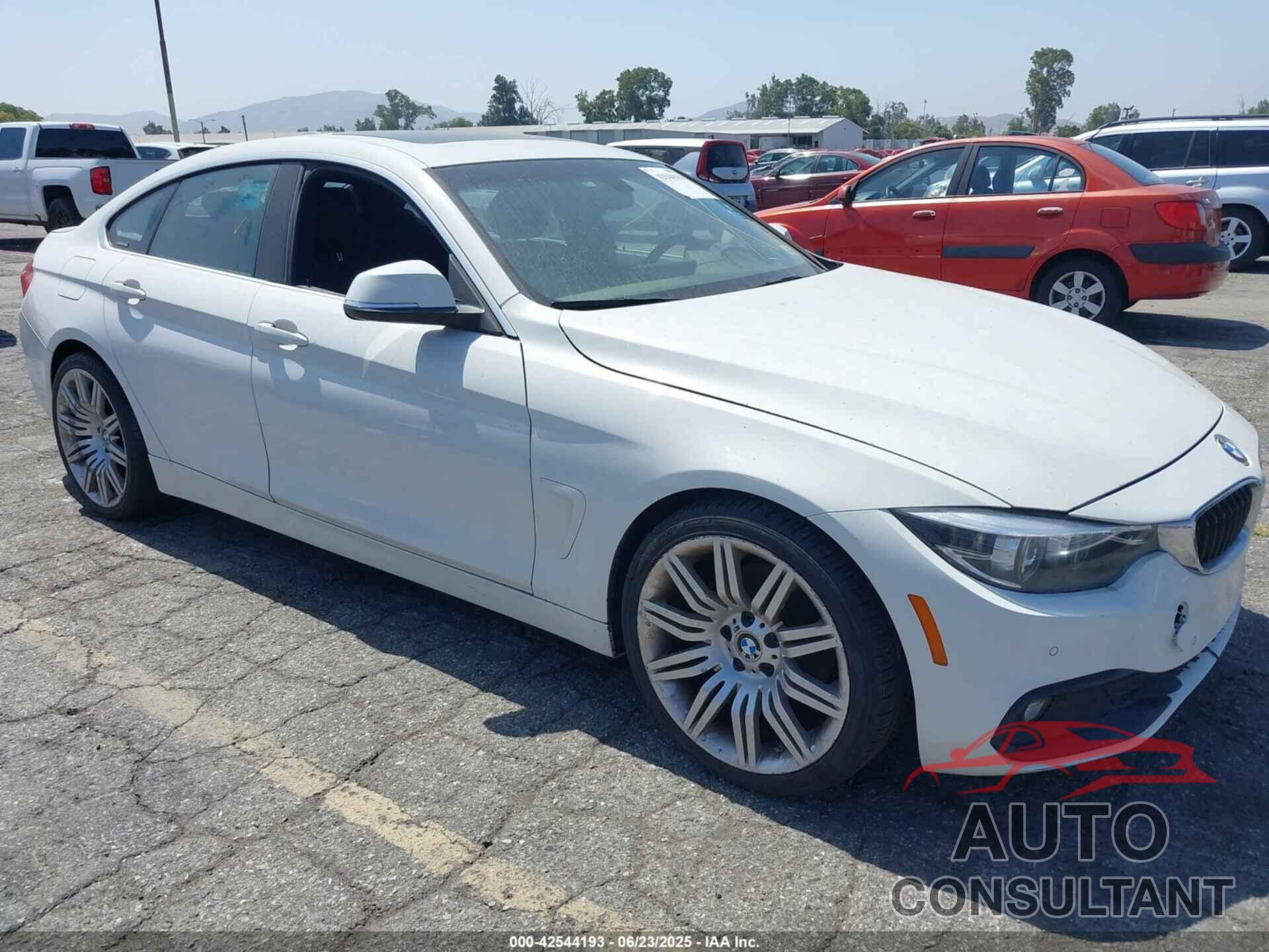 BMW 430I GRAN COUPE 2018 - WBA4J1C59JBG77615