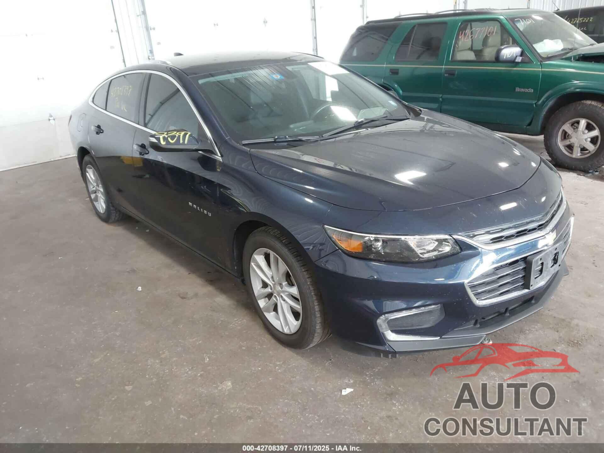 CHEVROLET MALIBU 2017 - 1G1ZE5ST5HF160292