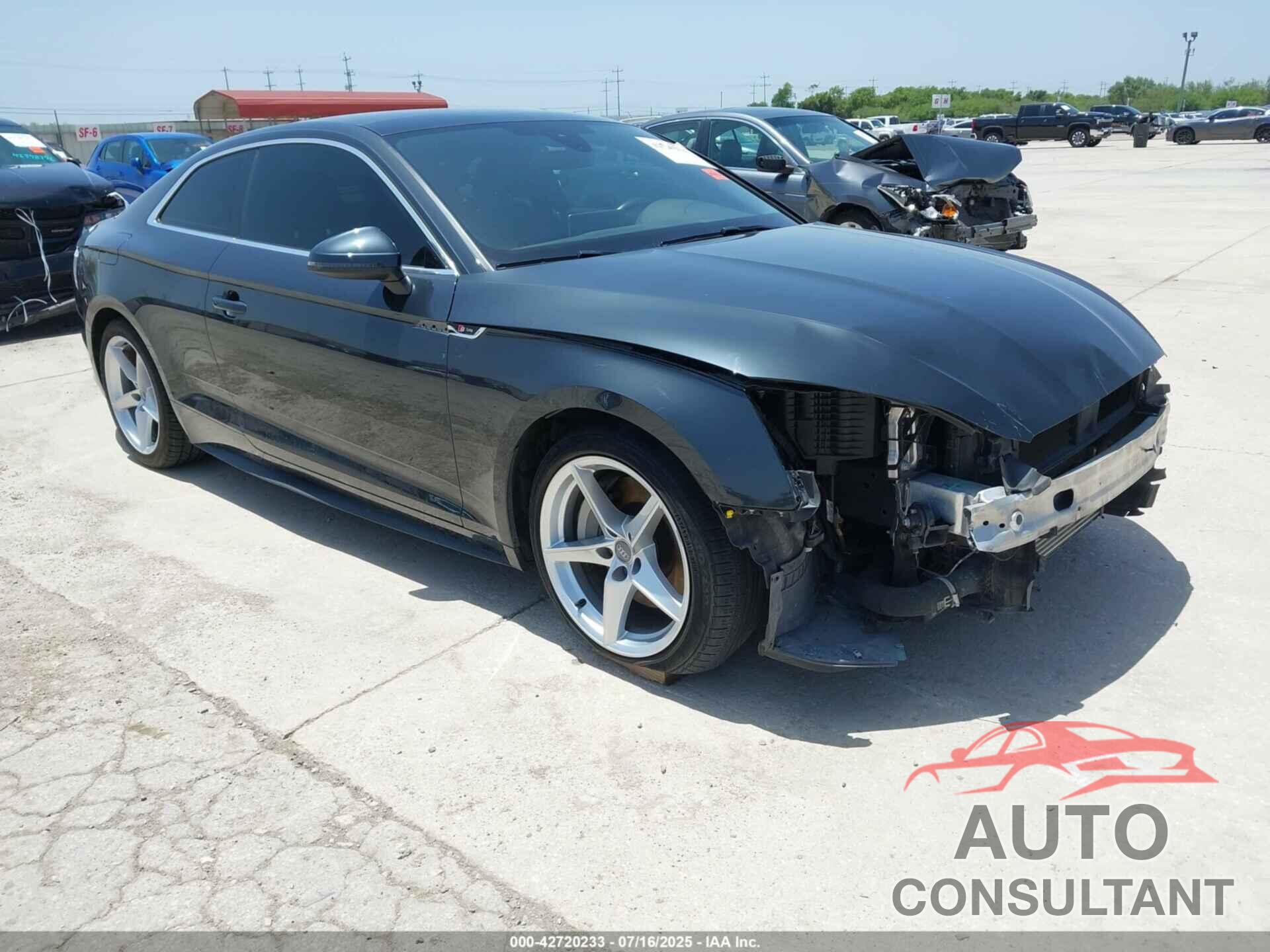 AUDI A5 2019 - WAUTNAF54KA008216