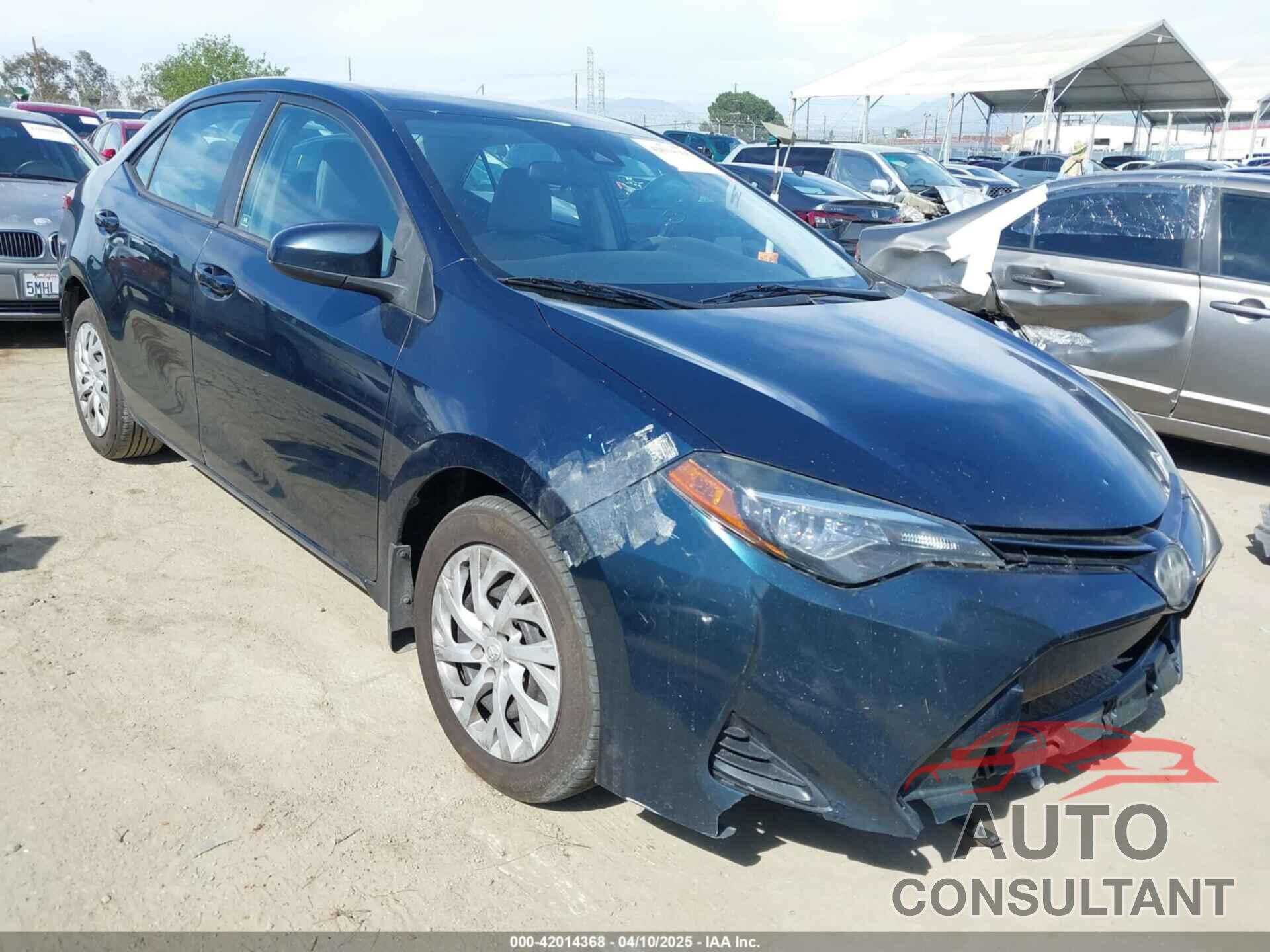TOYOTA COROLLA 2018 - 5YFBURHE2JP775554