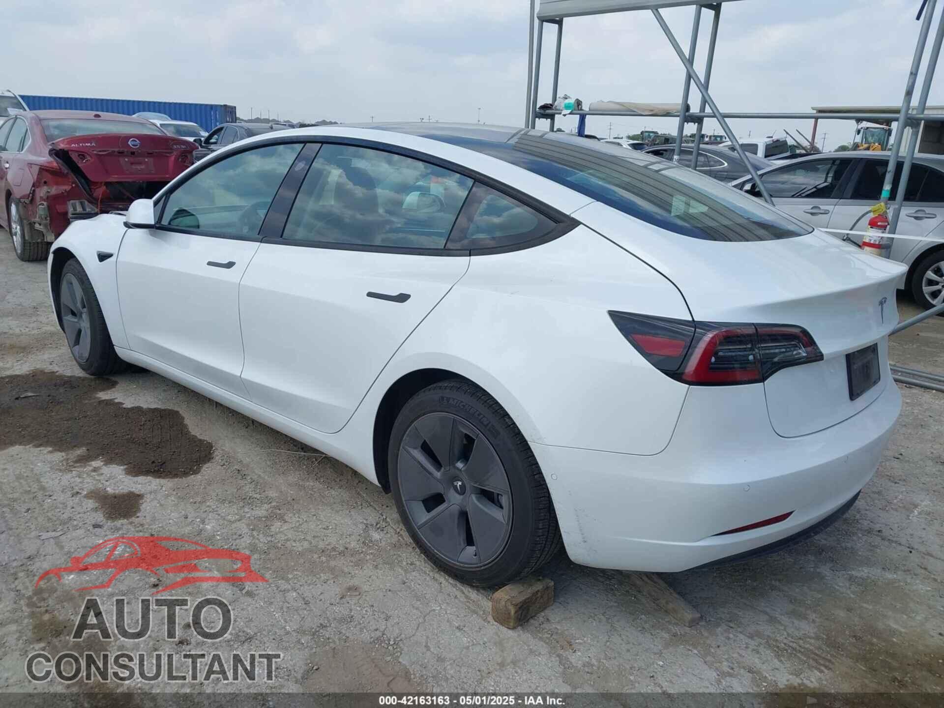 TESLA MODEL 3 2021 - 5YJ3E1EA7MF047538
