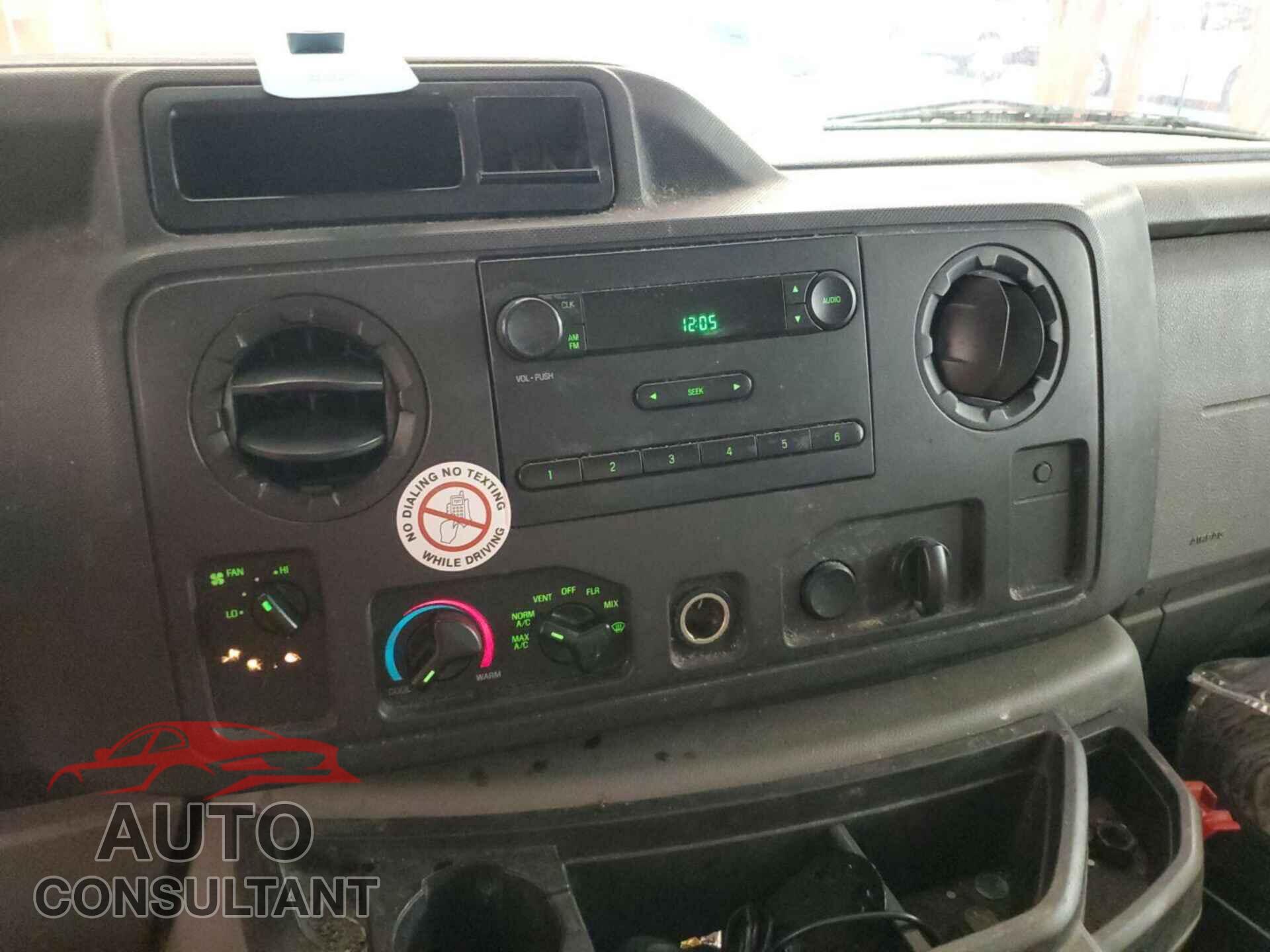 FORD ECONOLINE 2010 - 1FDXE4FL3ADA72809