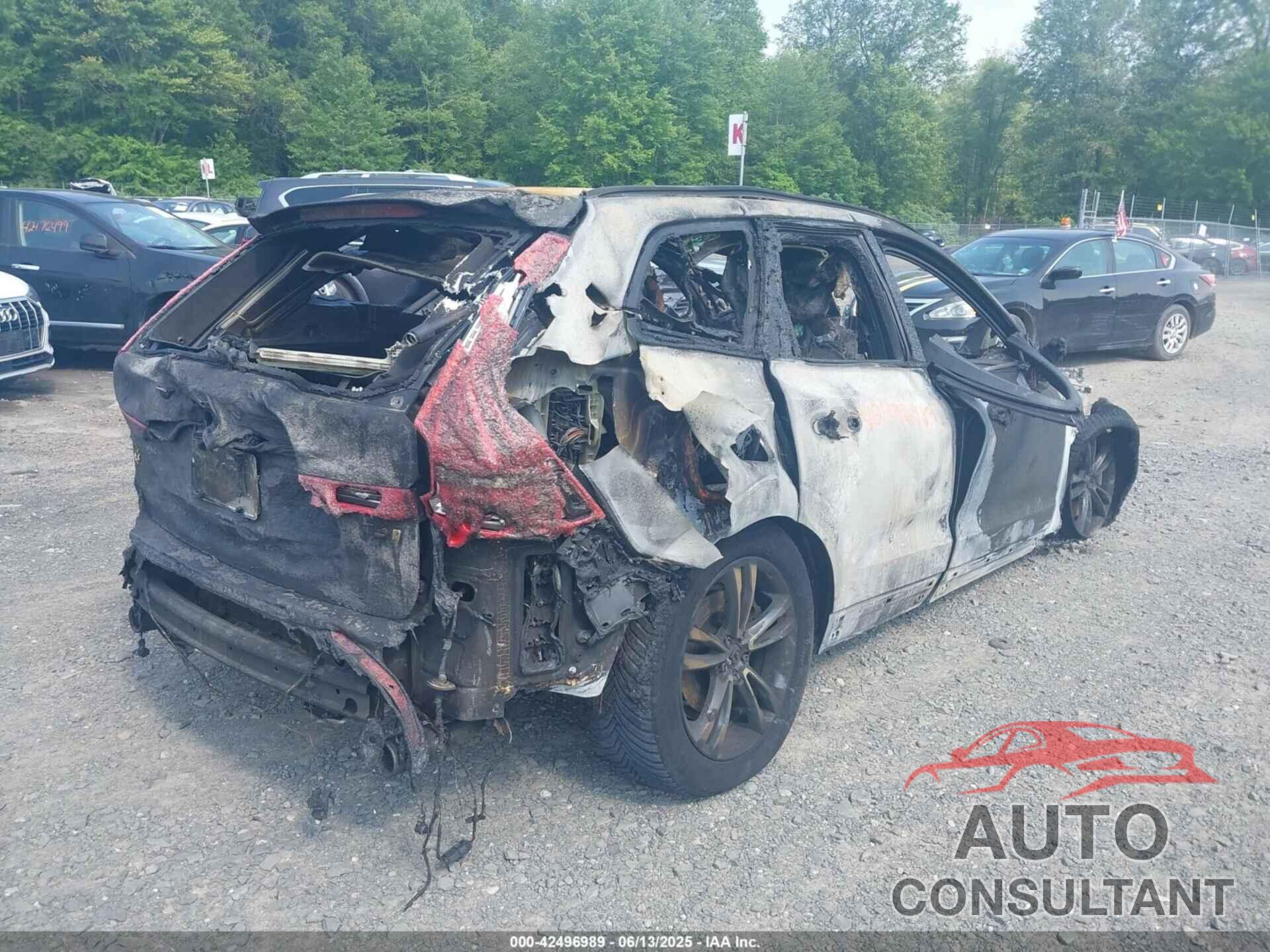 VOLVO XC60 2018 - LYVA22RK2JB113919