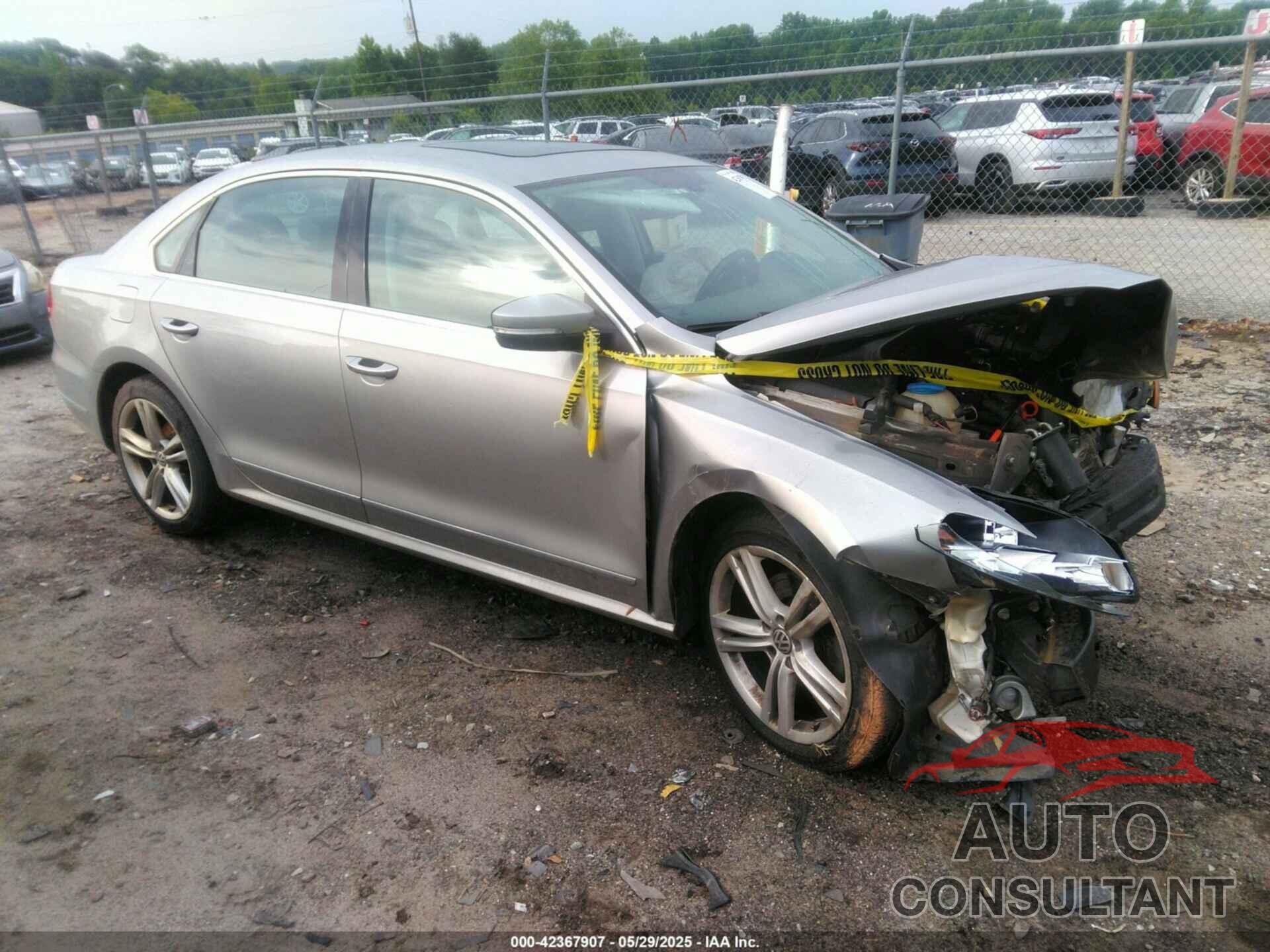 VOLKSWAGEN PASSAT 2012 - 1VWCN7A39CC109458