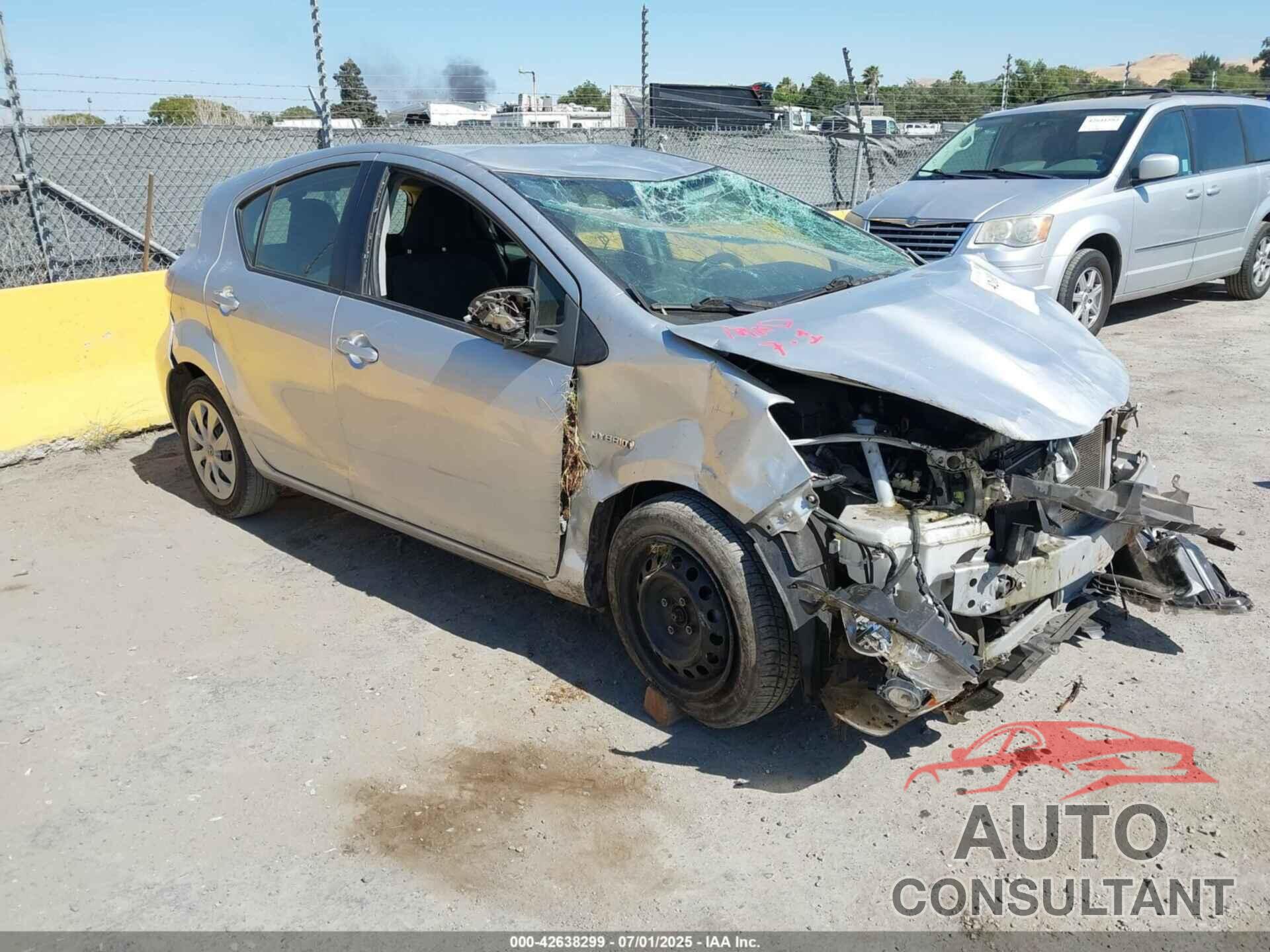 TOYOTA PRIUS C 2013 - JTDKDTB38D1550844