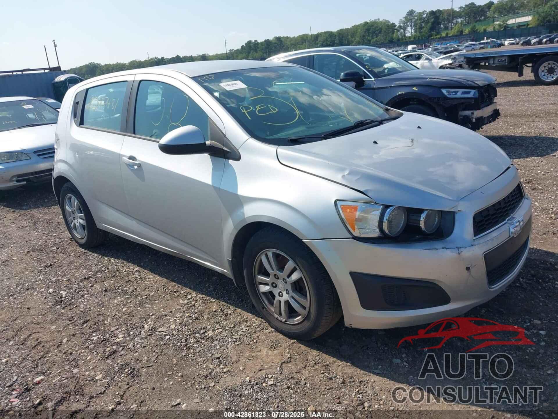 CHEVROLET SONIC 2012 - 1G1JA6SH6C4228338